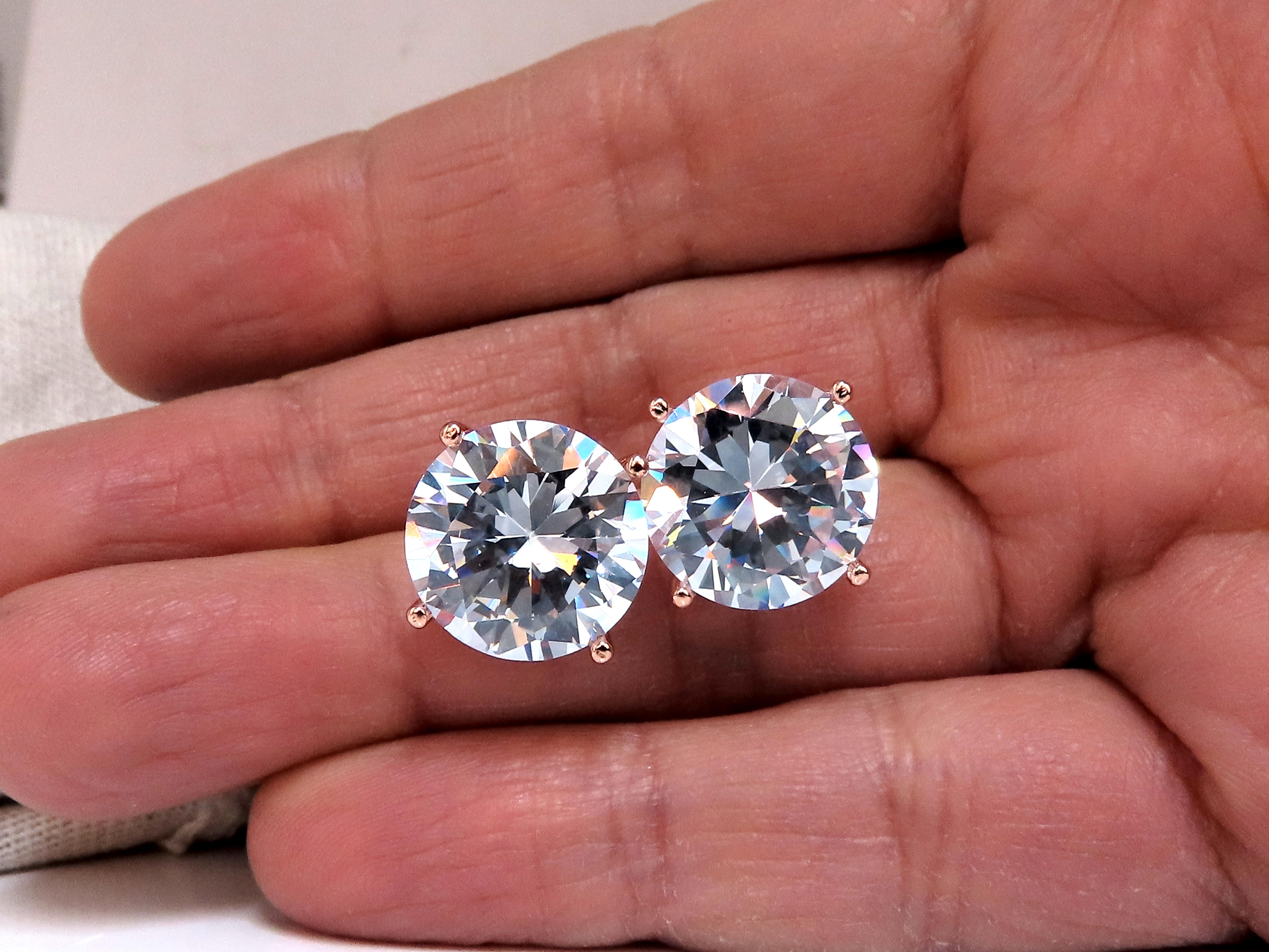 GIA Certified 10.76 & 10.95ct Diamond Stud Earrings E/FL Type 2a X Cut 18 Karat In New Condition In New York, NY