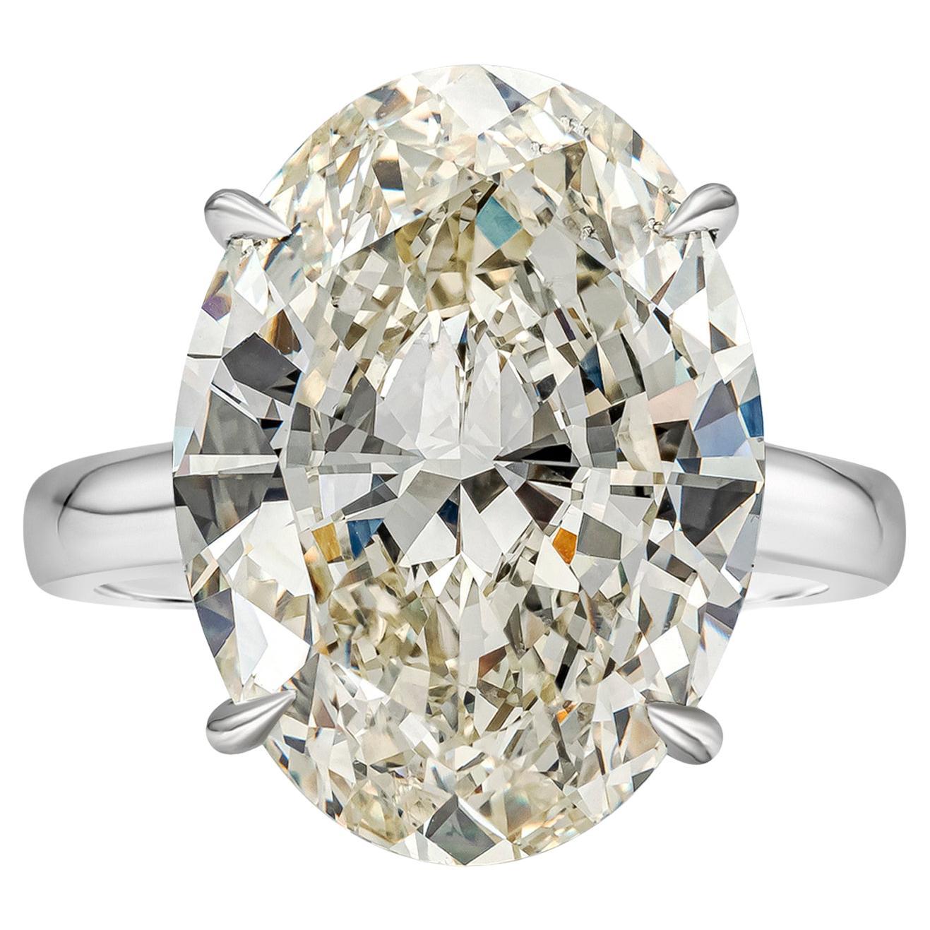 Bague de fiançailles solitaire en diamant de forme ovale de 10,78 carats certifié par le GIA