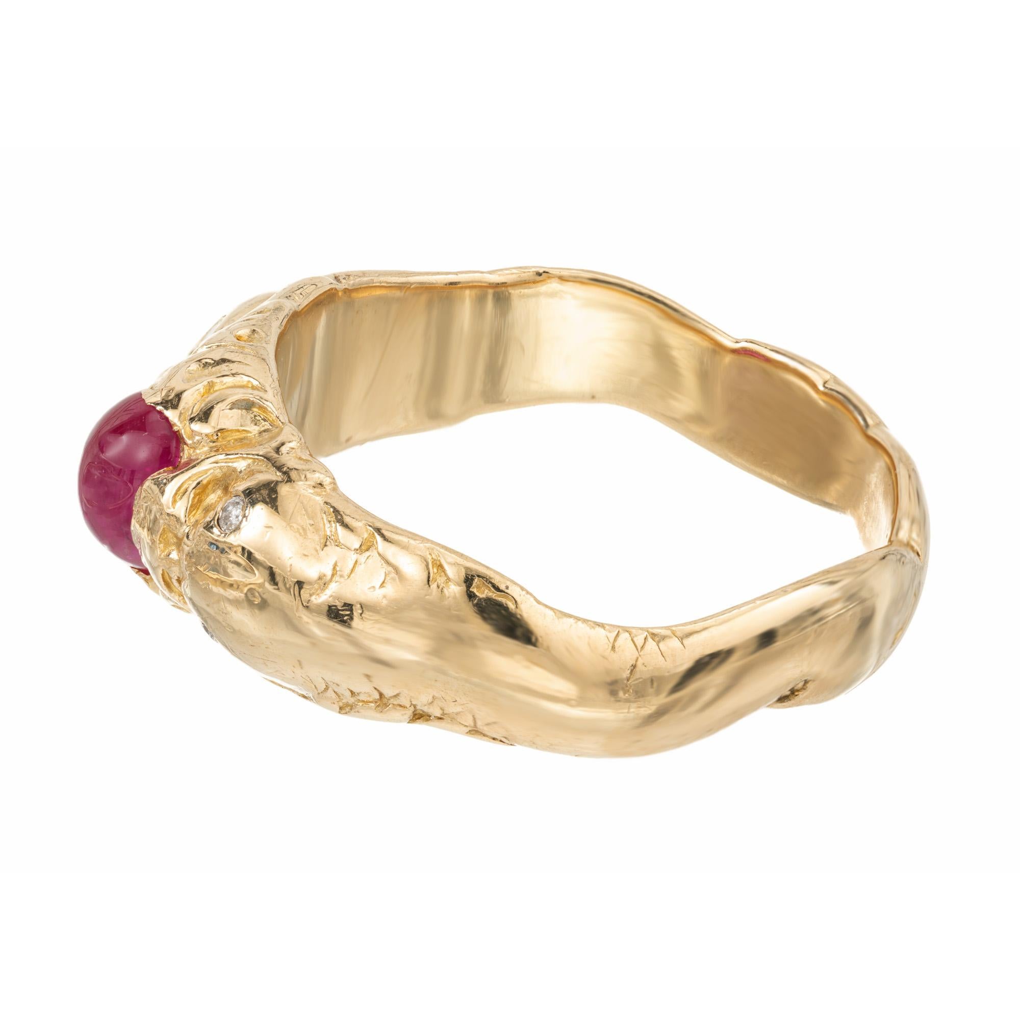 Women's GIA Certified 1.08 Carat Cabochon Ruby Diamond Yellow Gold Men's Ring For Sale