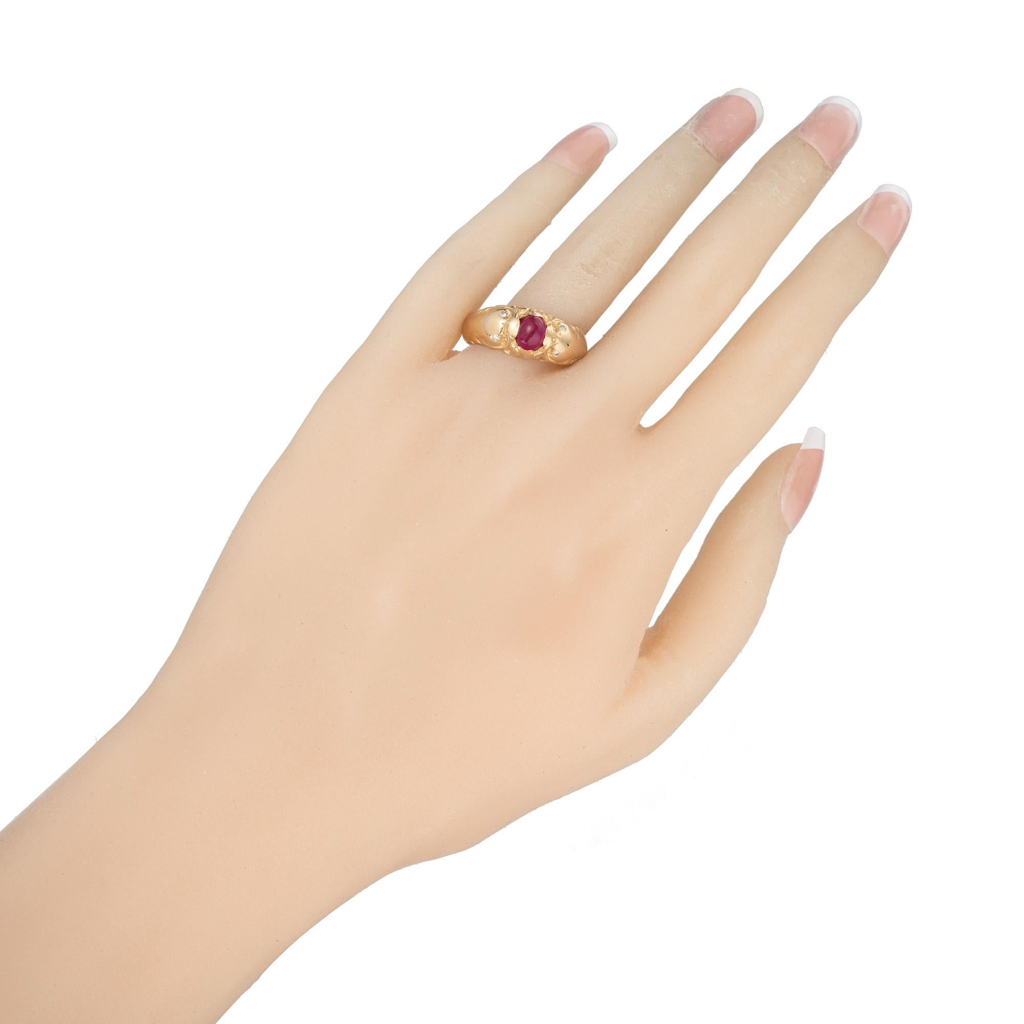 GIA Certified 1.08 Carat Cabochon Ruby Diamond Yellow Gold Men's Ring For Sale 3