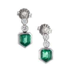 GIA Certified 1.08 Carat Emerald Diamond Platinum Dangle Earrings