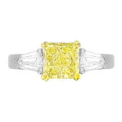 GIA Certified 1.08 Carat Fancy Light Yellow Square and Tapered Baguette Dia Ring