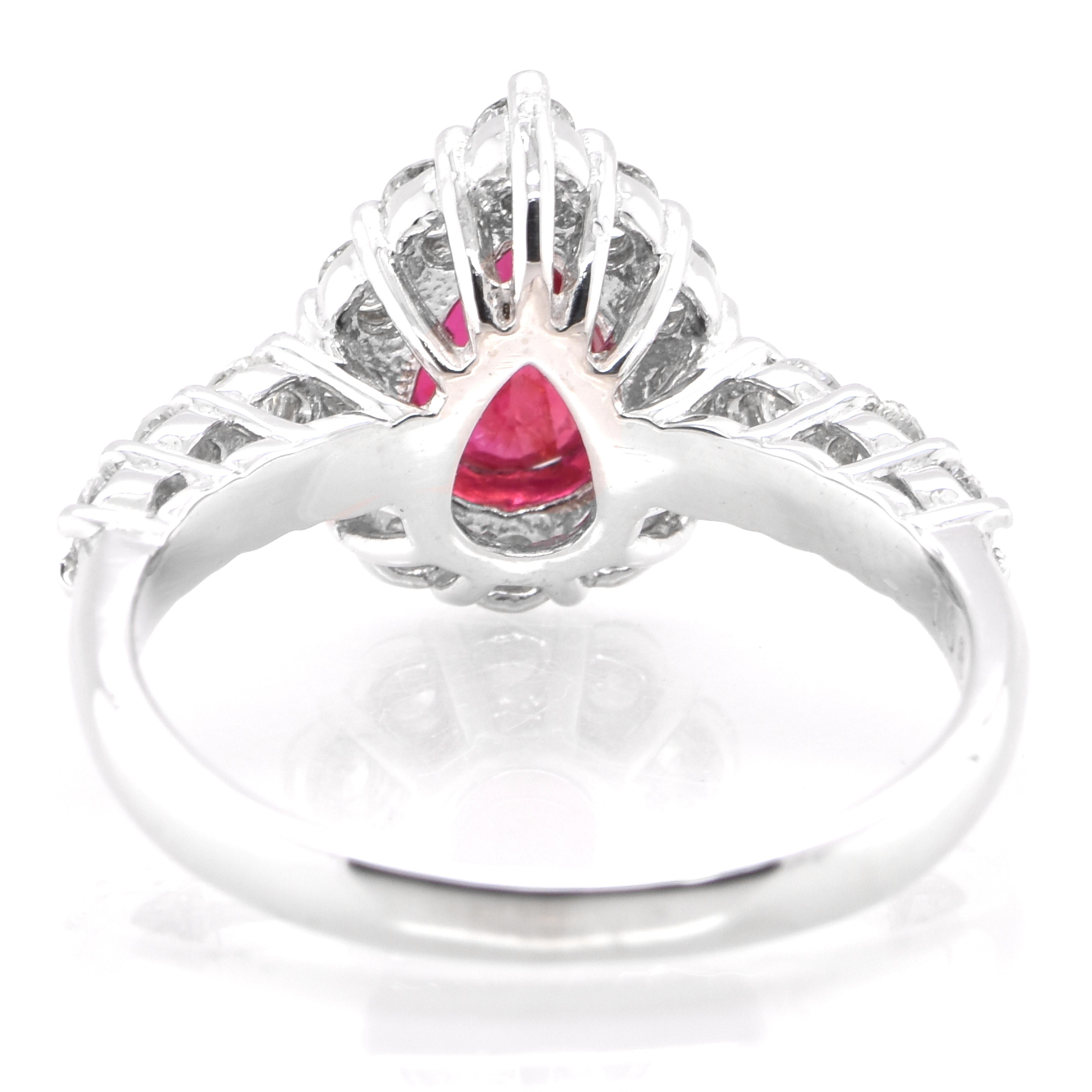 GIA-zertifizierter 1,08 Karat unerhitzter Rubin und Diamantring aus Platin Damen im Angebot