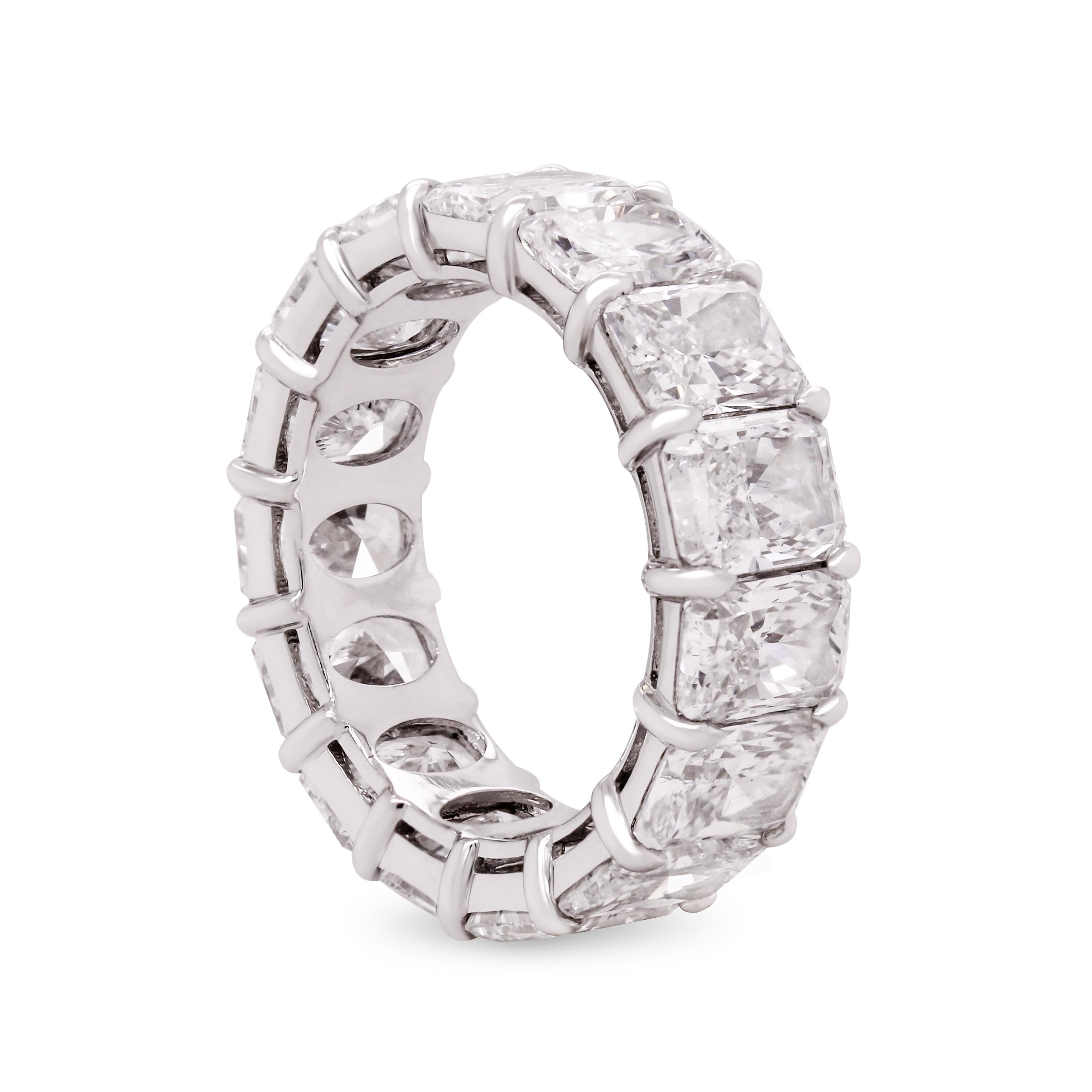 GIA Certified 10.85 Carat Radiant Cut Diamonds Eternity Band In New Condition In Boca Raton, FL