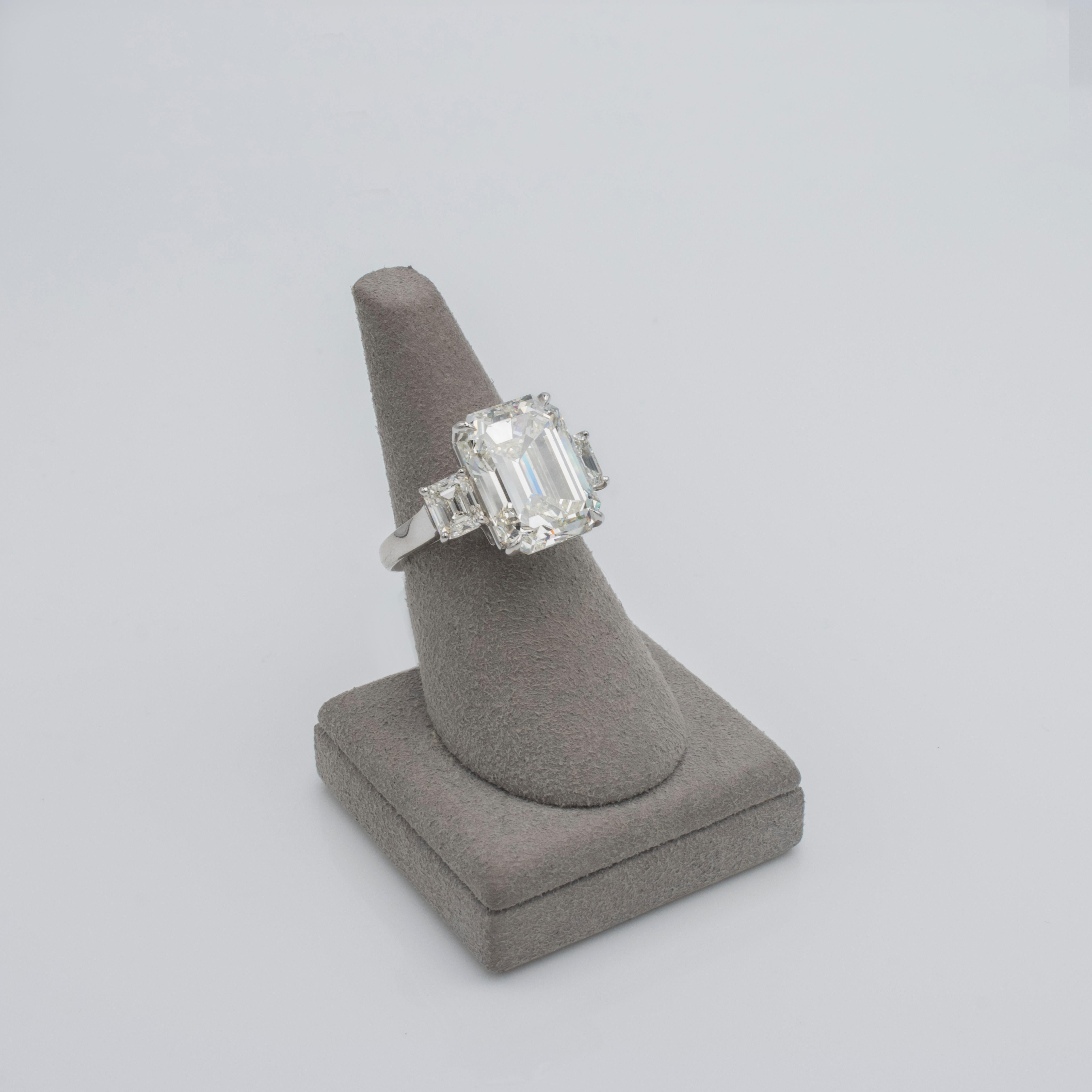 GIA Certified 10.88 Carat Emerald Cut Diamond Three-Stone Engagement Ring In New Condition In New York, NY