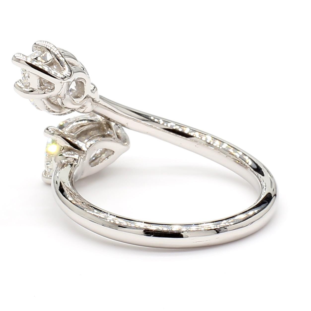 GIA Certified 1.09 and 1.12 Carat DVS1 and EVS2 Cross Over Diamond Ring In New Condition For Sale In New York, NY