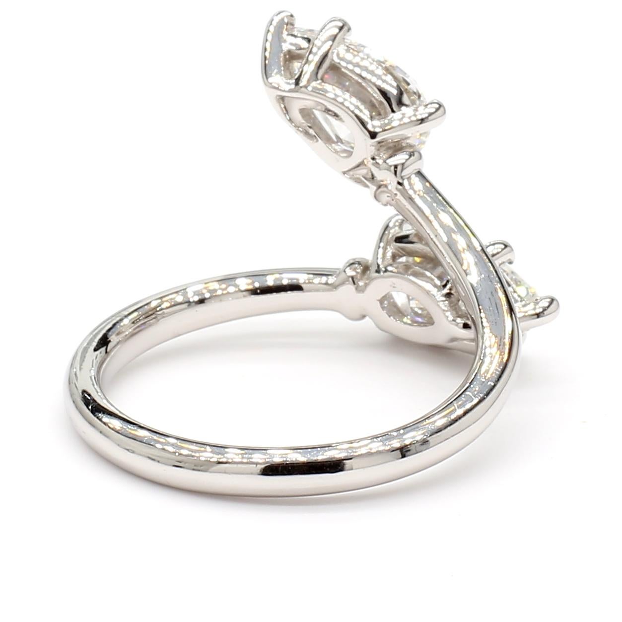 GIA Certified 1.09 and 1.12 Carat DVS1 and EVS2 Cross Over Diamond Ring For Sale 1