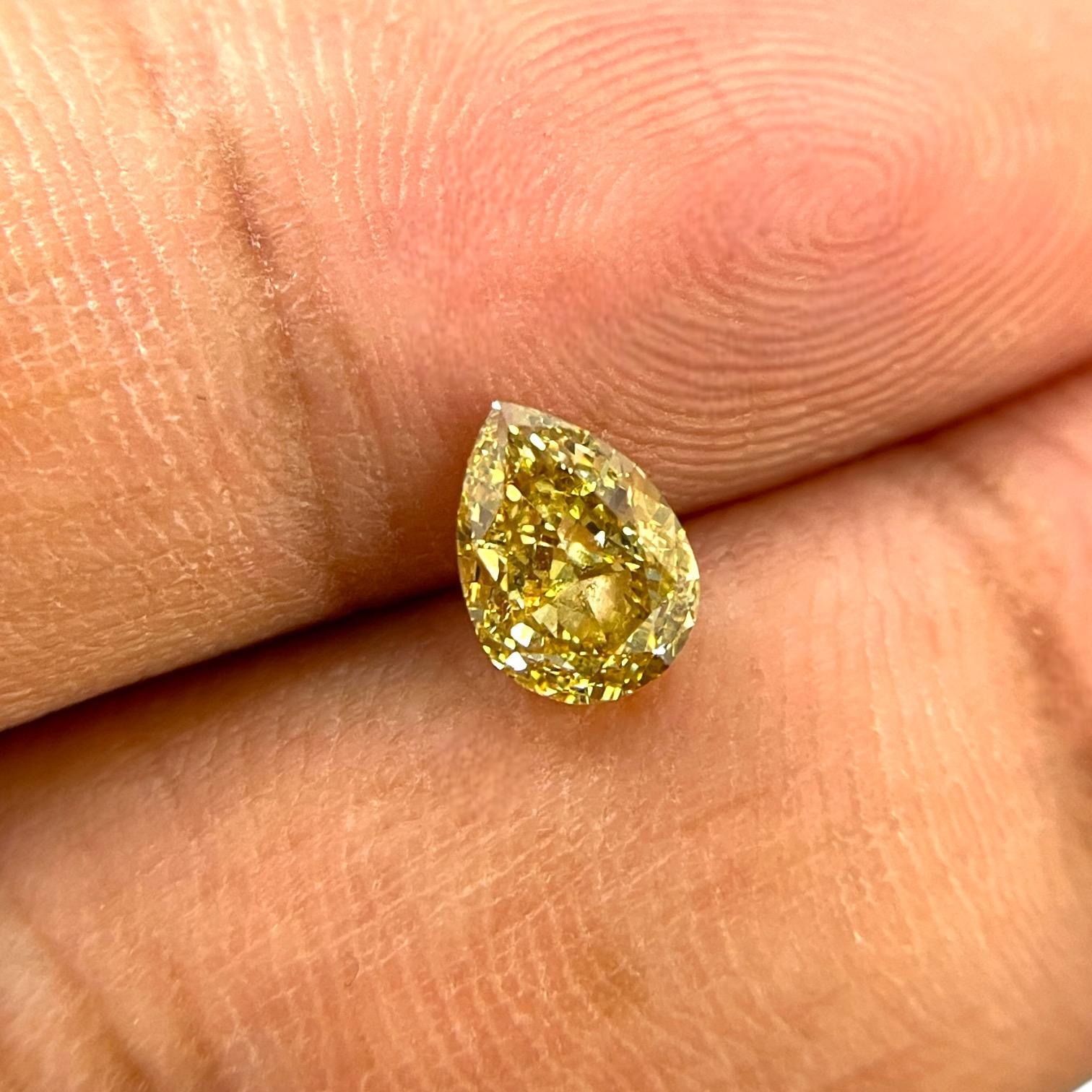 da uomo o donna Diamante naturale di colore giallo bruno intenso a forma di pera certificato GIA da 1,09 carati in vendita