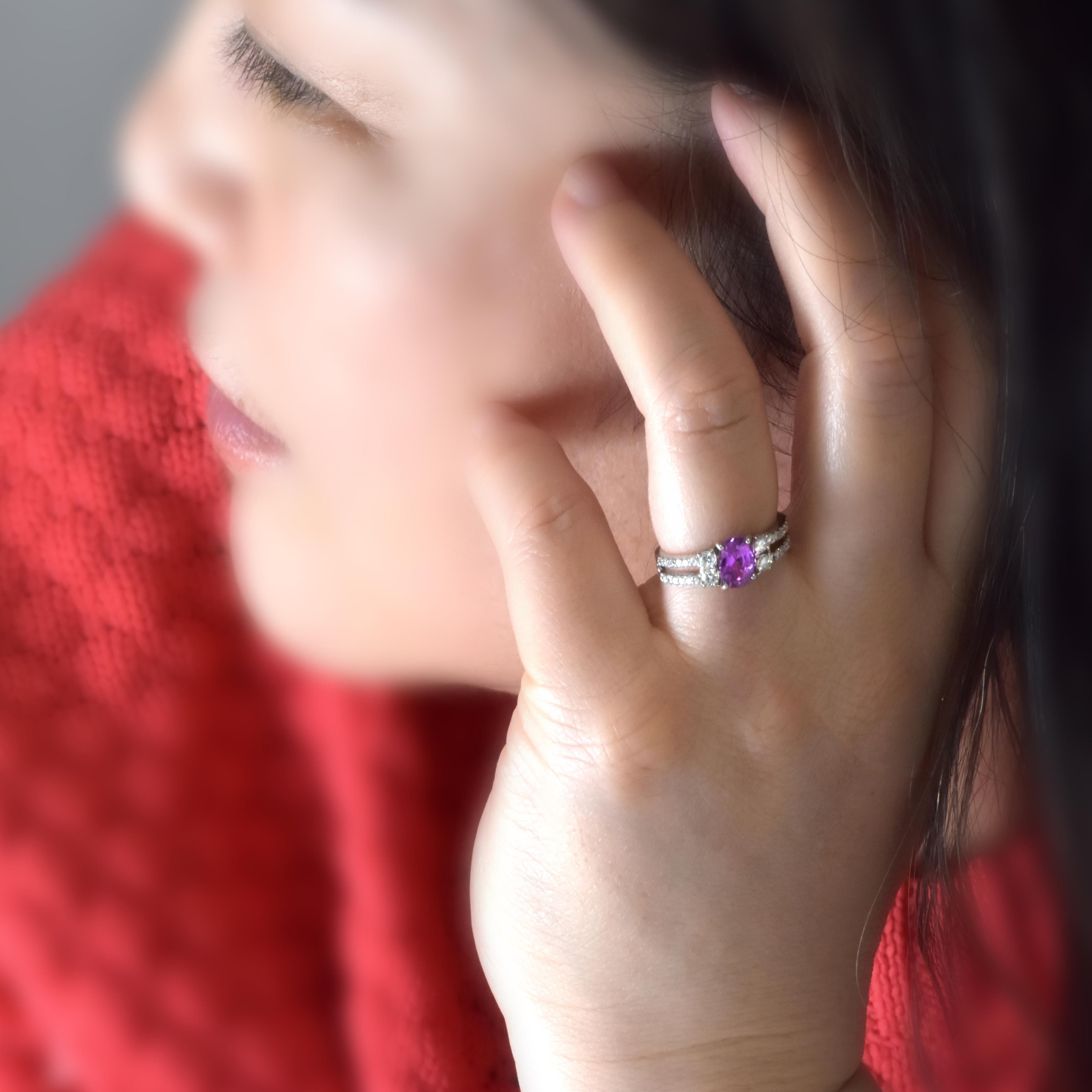 Bague en platine certifiée GIA 1,09 carat saphir violet et diamant en vente 8