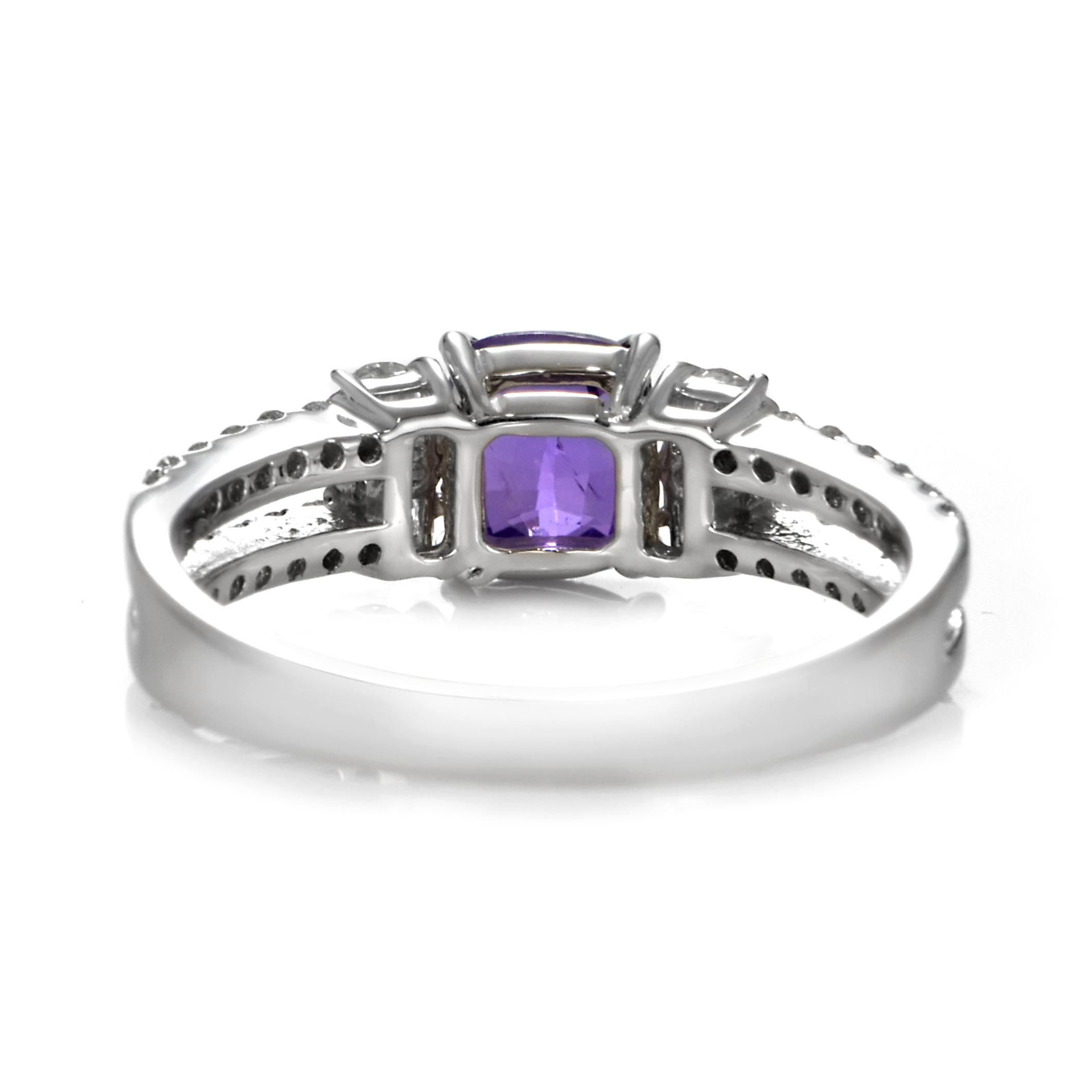 Bague en platine certifiée GIA 1,09 carat saphir violet et diamant en vente 1