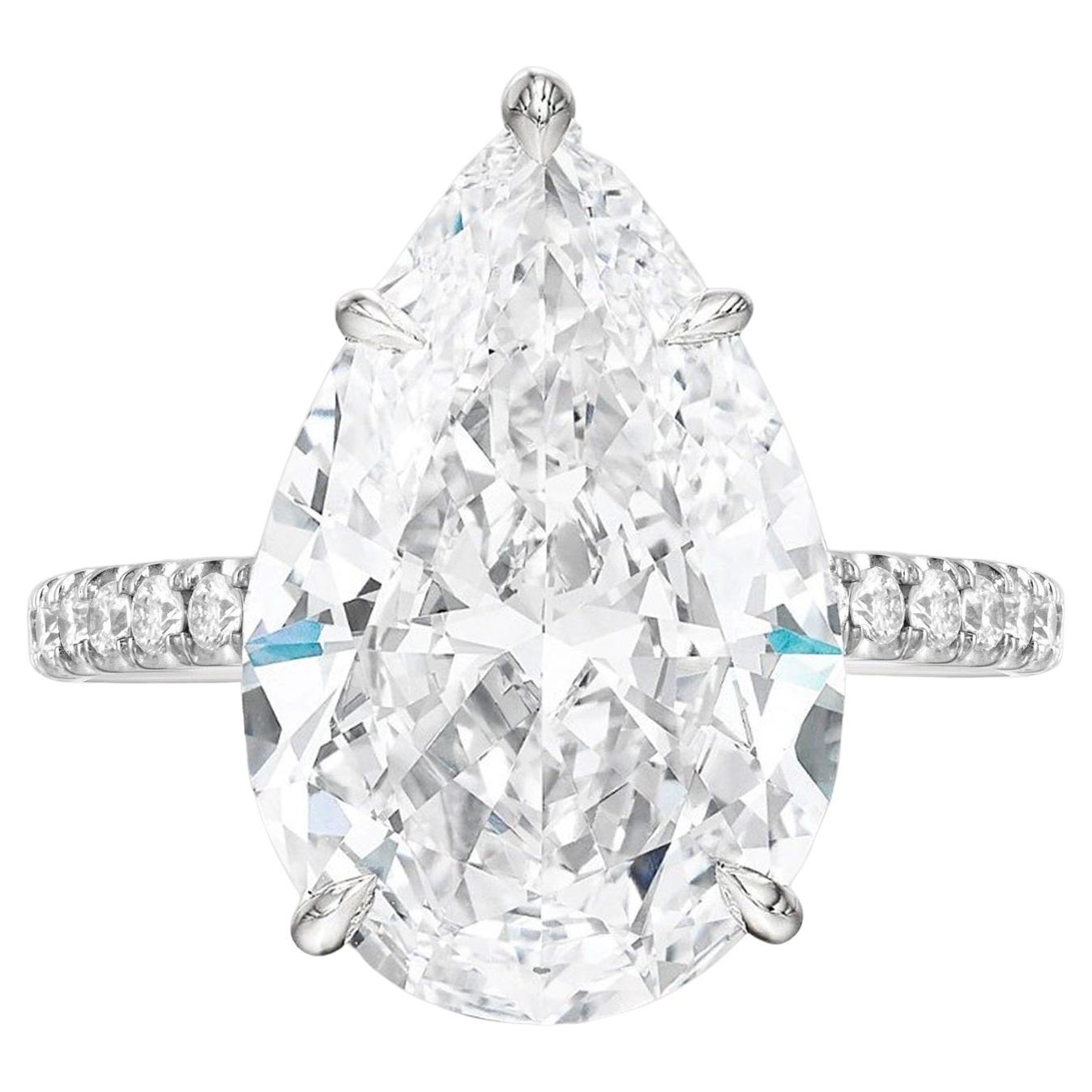 GIA Certified 10.90 Pear Cut Diamond Engagement Ring with pavè For Sale