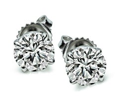 GIA Certified 1.09ct and 1.03ct Diamond Stud Earrings