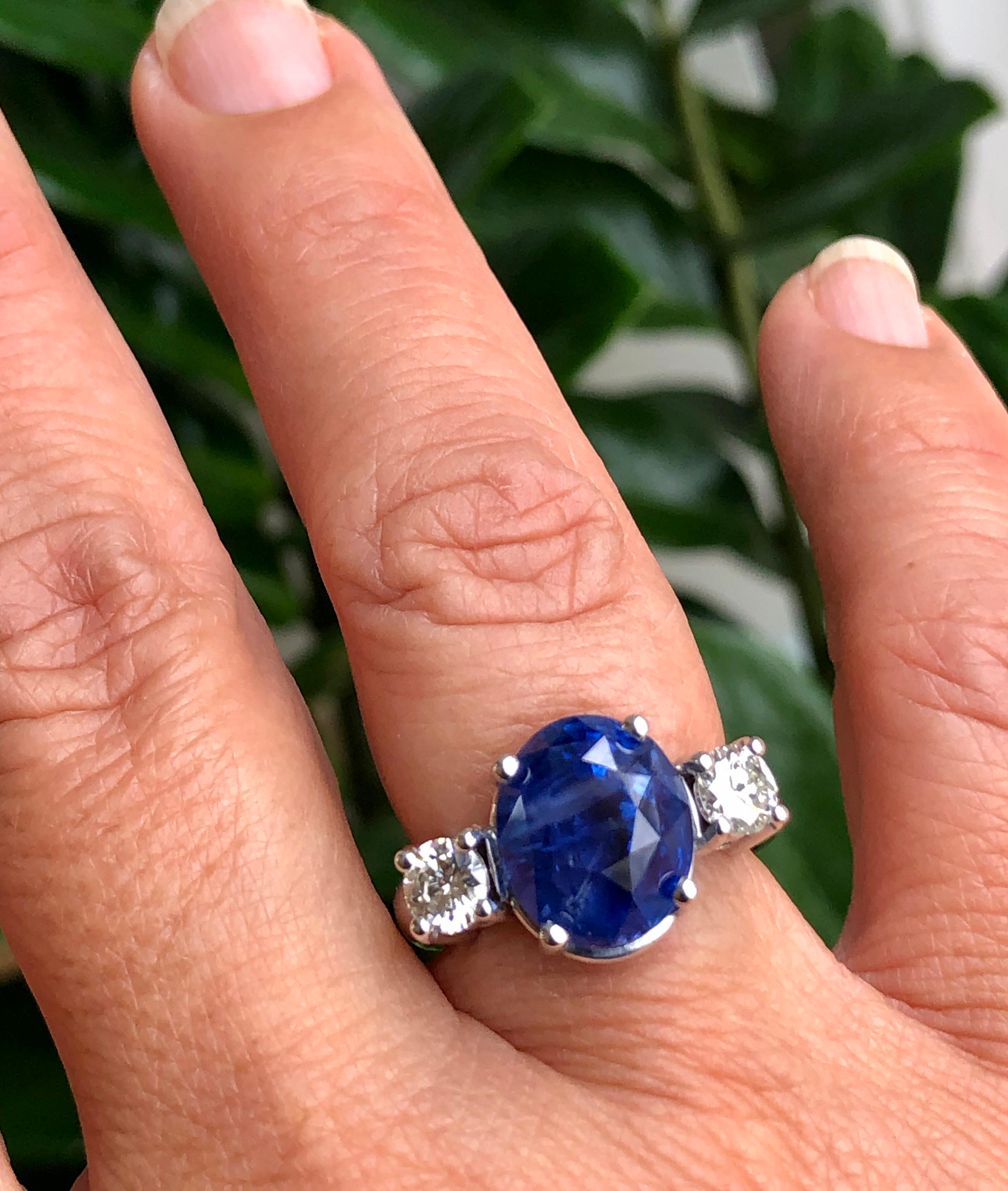 GIA Certified 11.00 Carat Cornflower Blue Unheated Sapphire and Diamond Ring 3