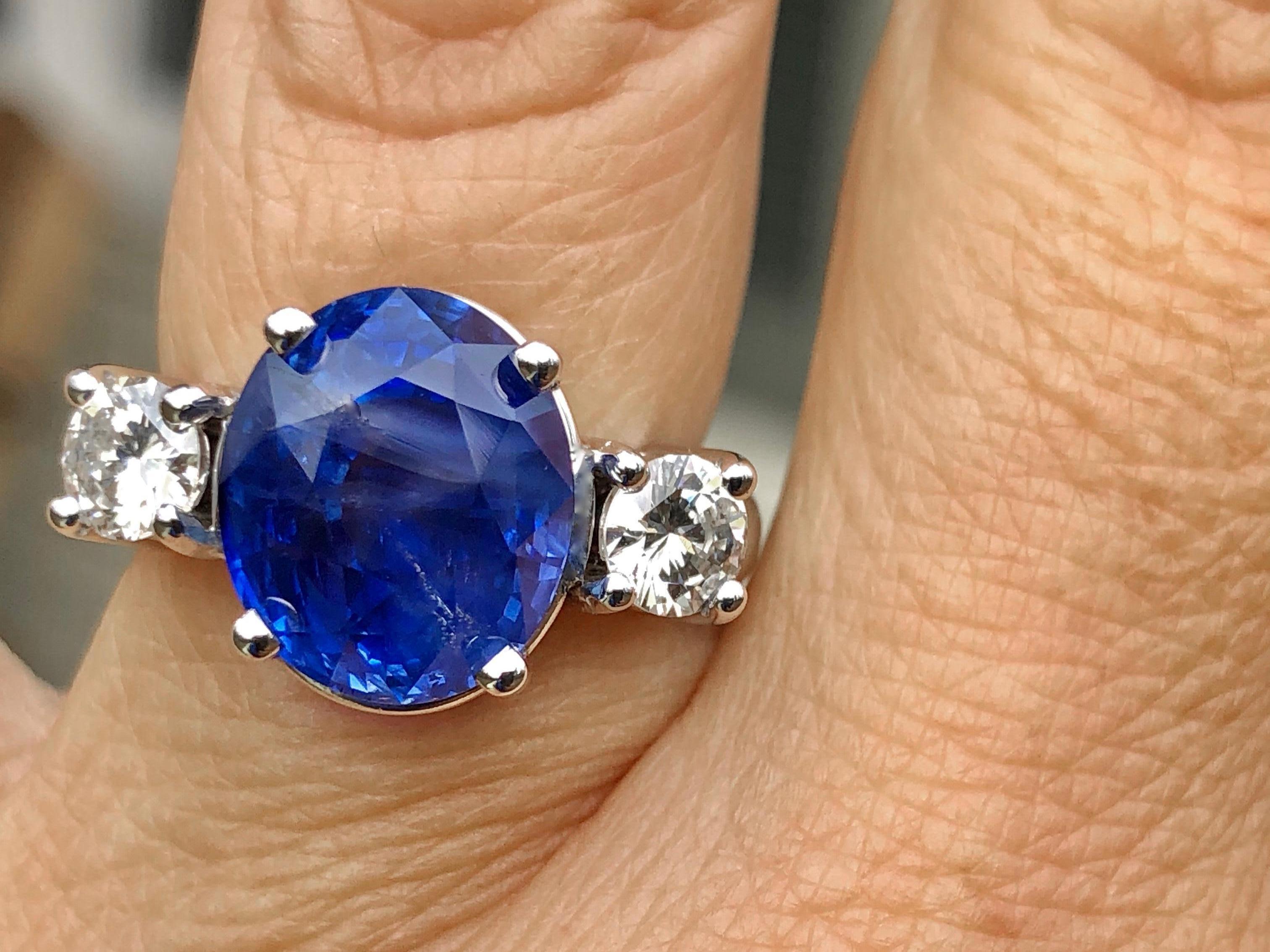 GIA Certified 11.00 Carat Cornflower Blue Unheated Sapphire and Diamond Ring 1