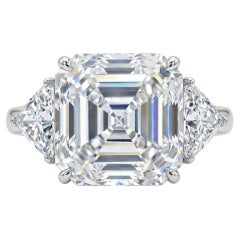 GIA-zertifizierter 11 Karat lupenreiner quadratischer Diamantring mit Smaragdschliff und drei Steinen