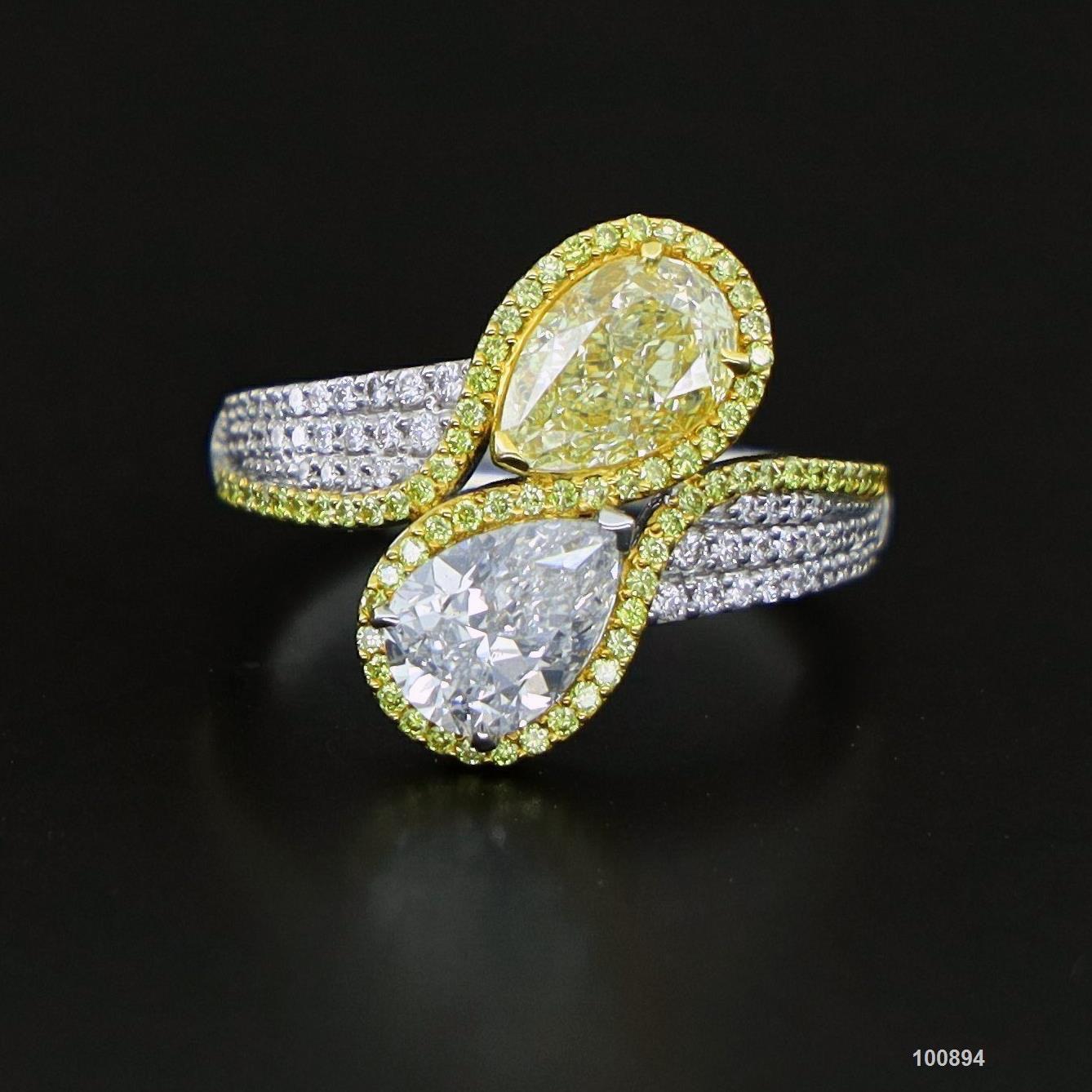 Boucles d'oreilles cœur en diamant jaune rose blanc certifié GIA 11 carats en vente 3