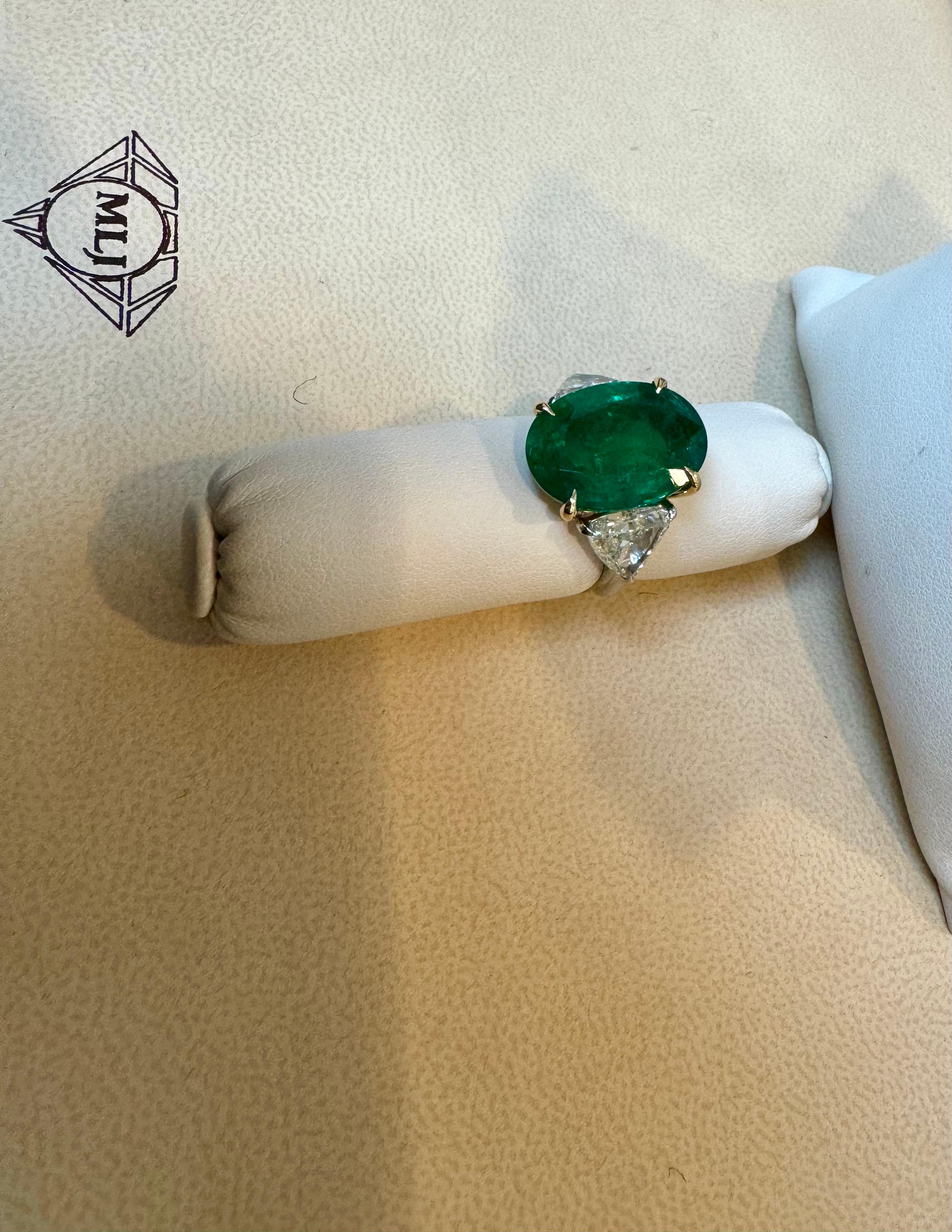 GIA Certified 11 Ct Fine Zambian Emerald & 1.52 Ct Each Trillion Diamond Ring Pt For Sale 5