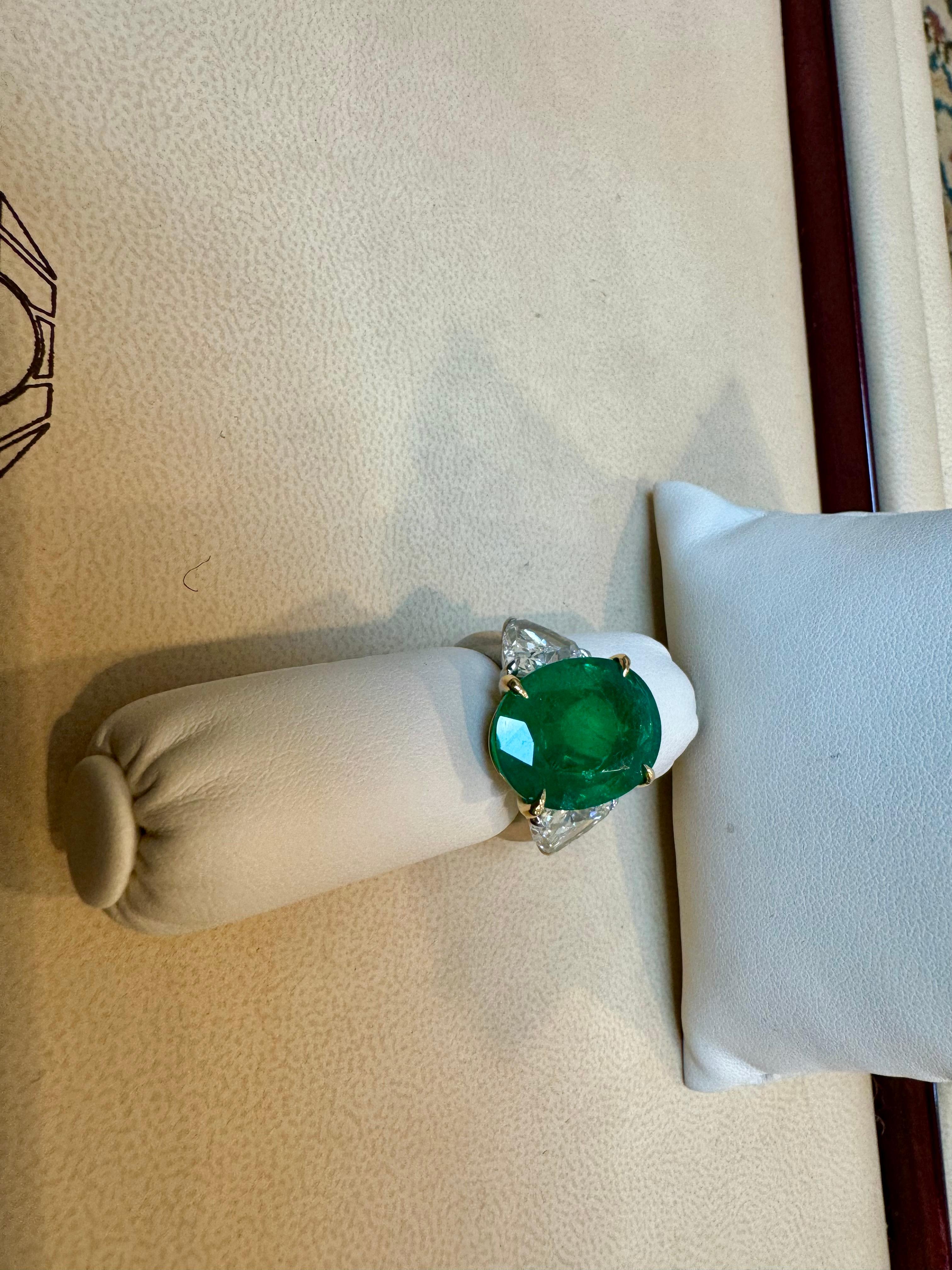 GIA Certified 11 Ct Fine Zambian Emerald & 1.52 Ct Each Trillion Diamond Ring Pt For Sale 8