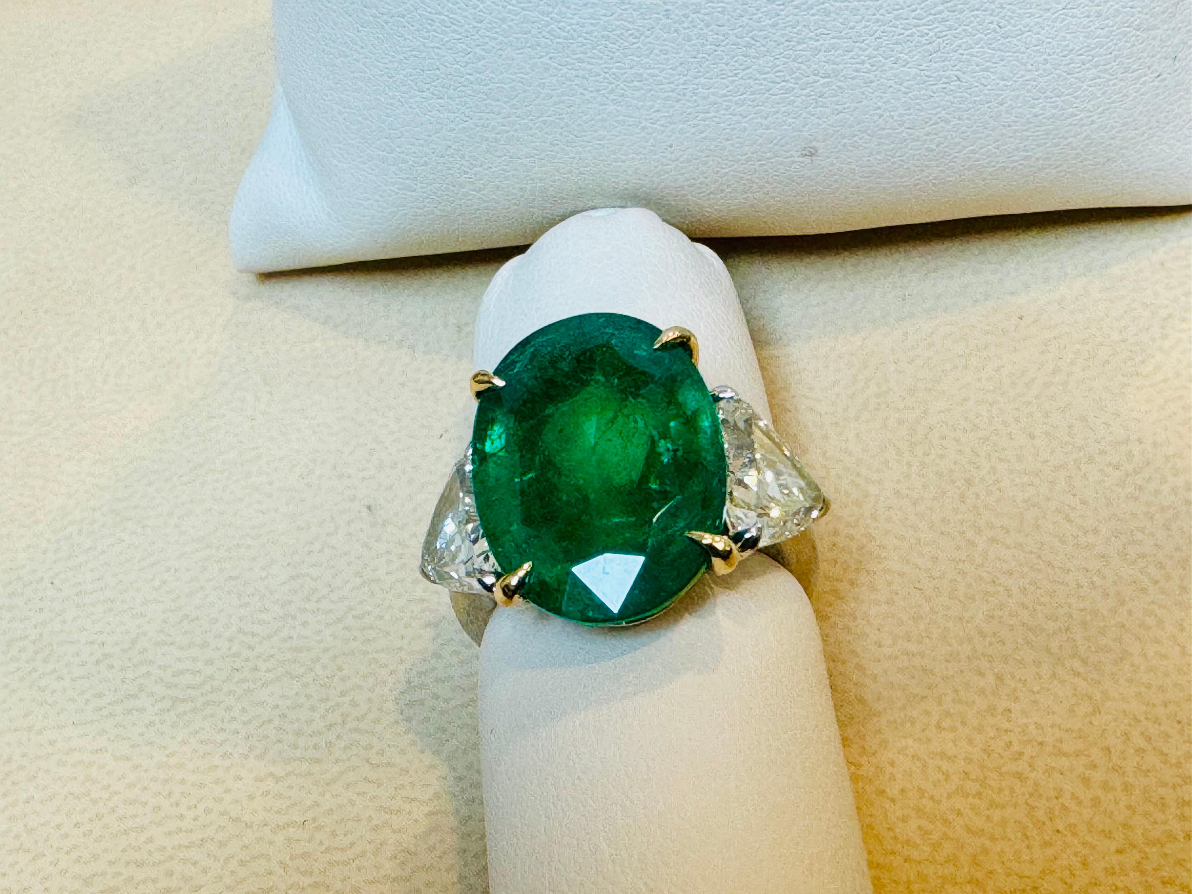GIA Certified 11 Ct Fine Zambian Emerald & 1.52 Ct Each Trillion Diamond Ring Pt For Sale 5