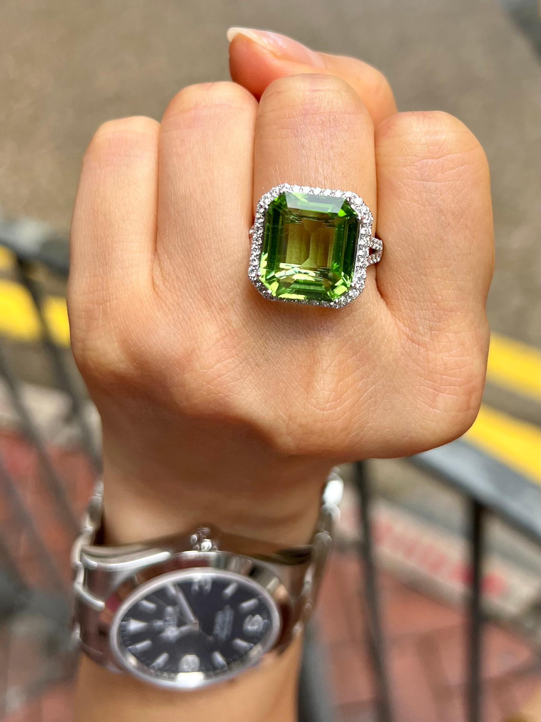 peridot statement ring