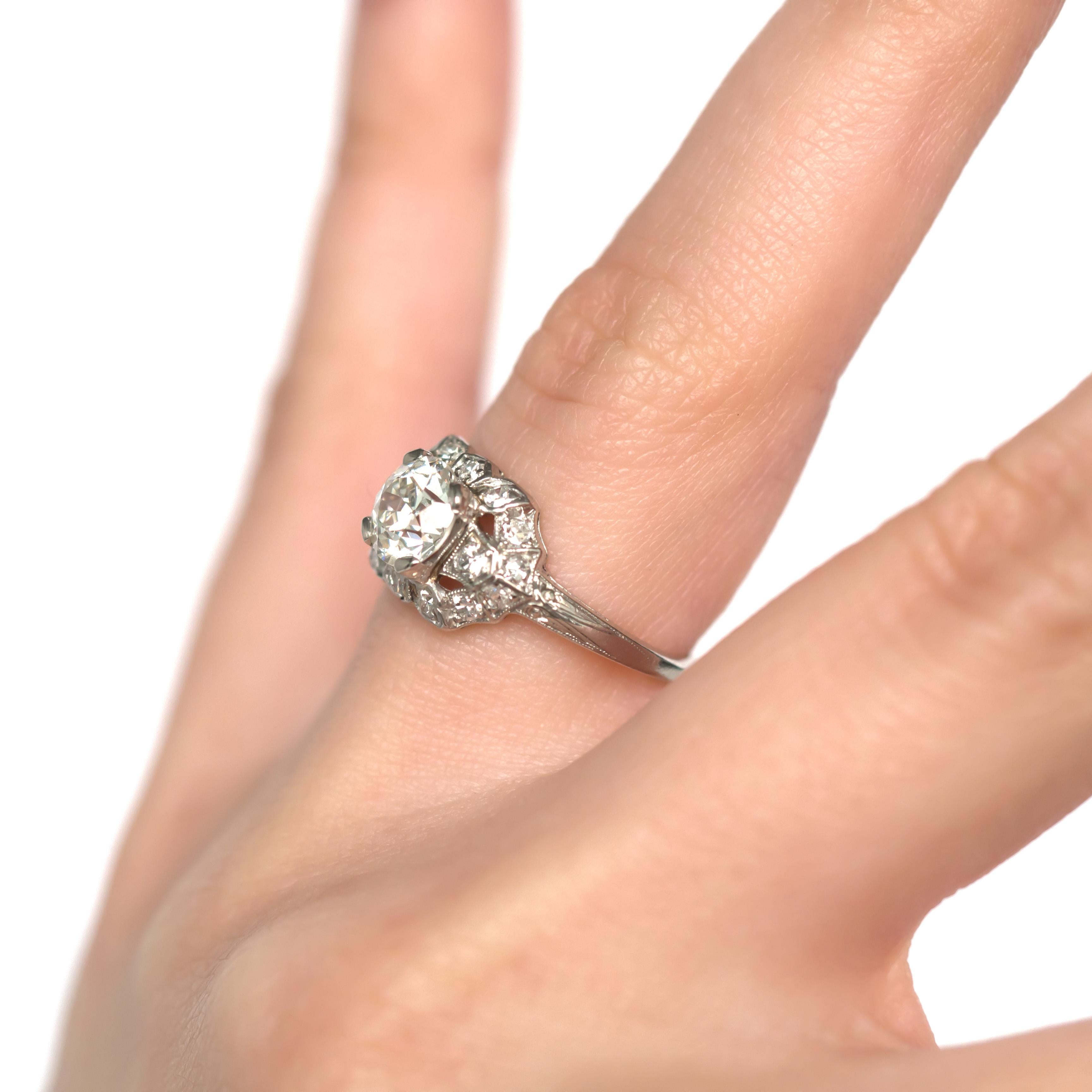 Bague de fiançailles en platine avec diamant de 1,10 carat certifié par le GIA en vente 1