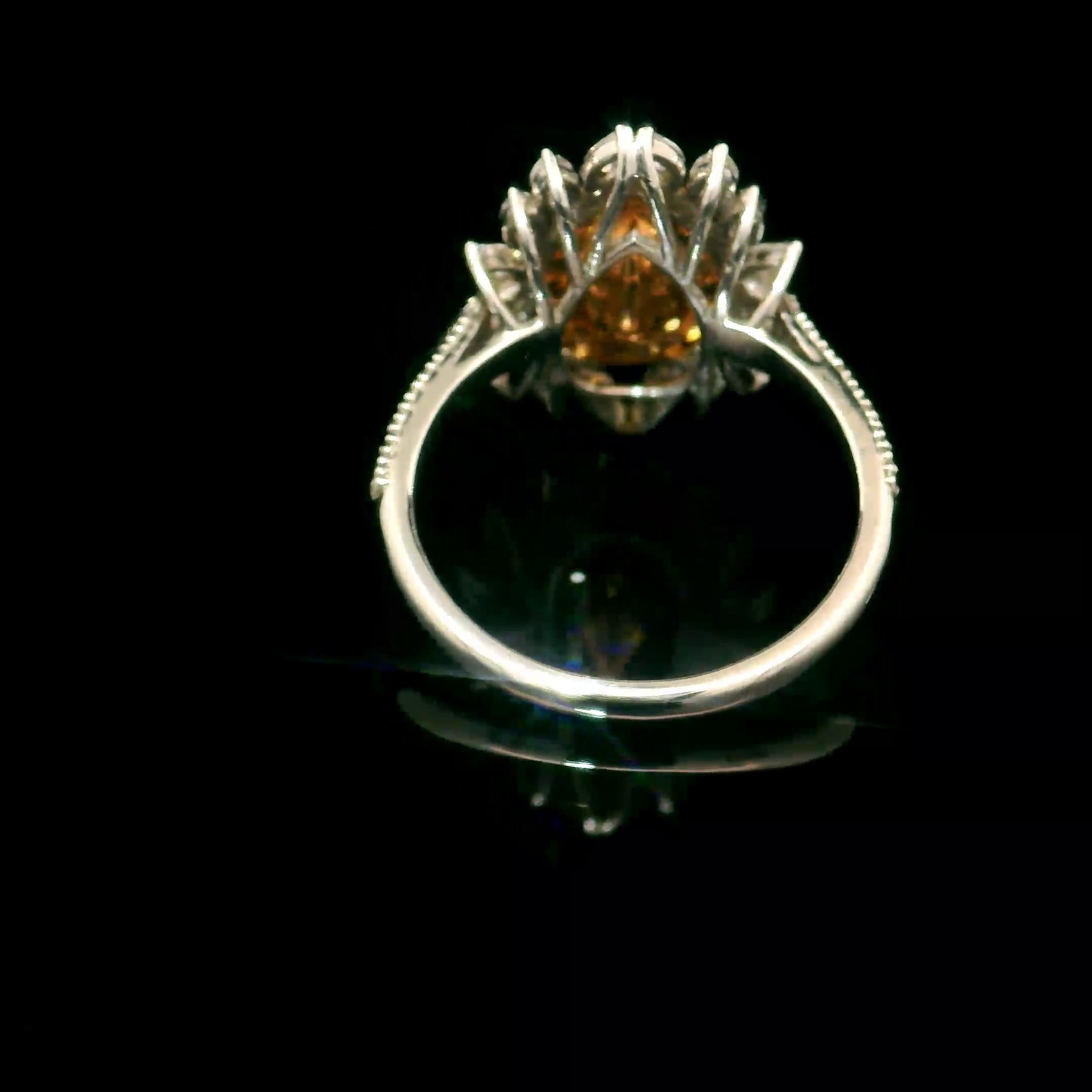 Bague en diamant certifié GIA 1,10 carat Fancy Light Greenish Yellow VVS2 Clarity Unisexe en vente