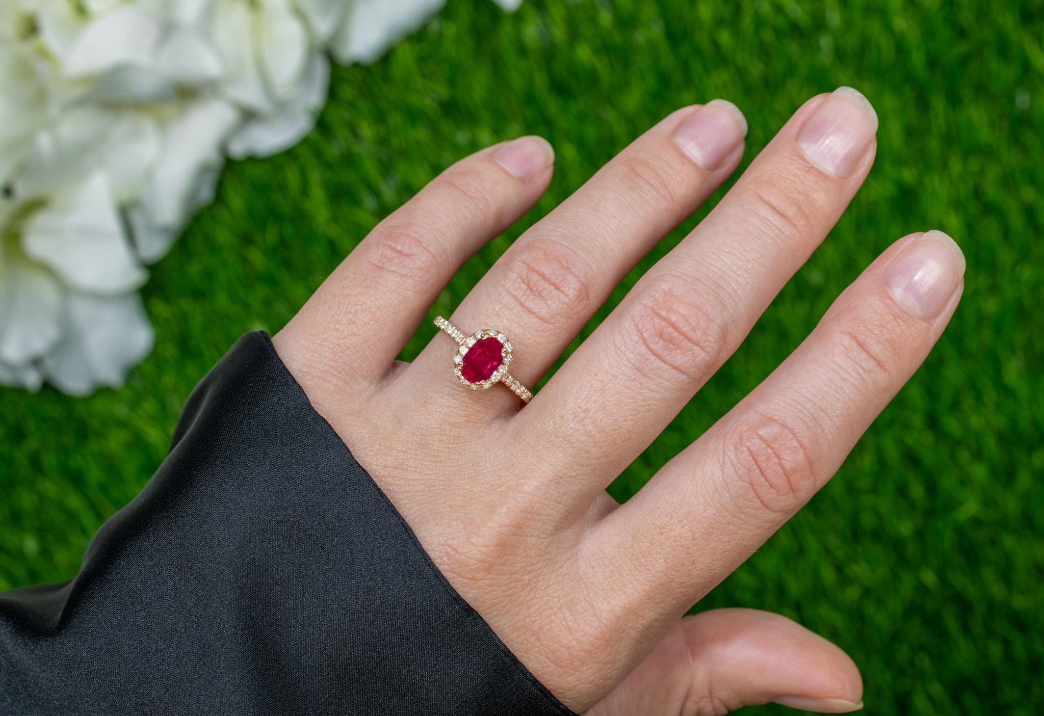 Oval Cut GIA Certified 1.10 Carat Natural Unheated Ruby Ring Set with Diamonds For Sale
