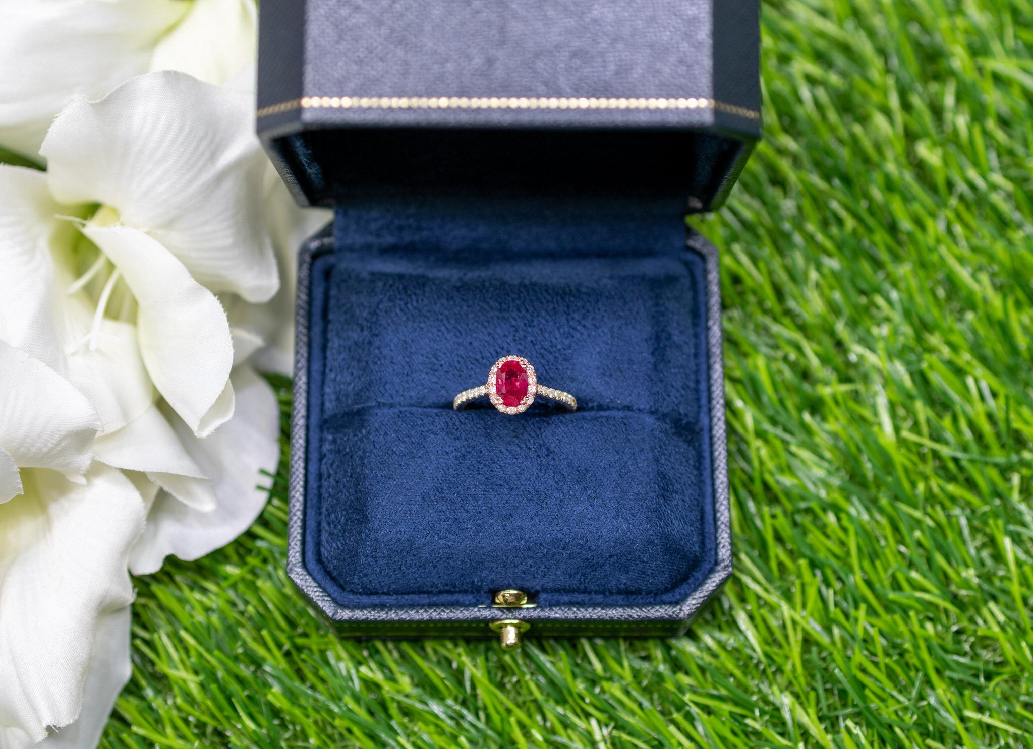 Contemporary GIA Certified 1.10 Carat Natural Unheated Ruby Ring Set with Diamonds For Sale
