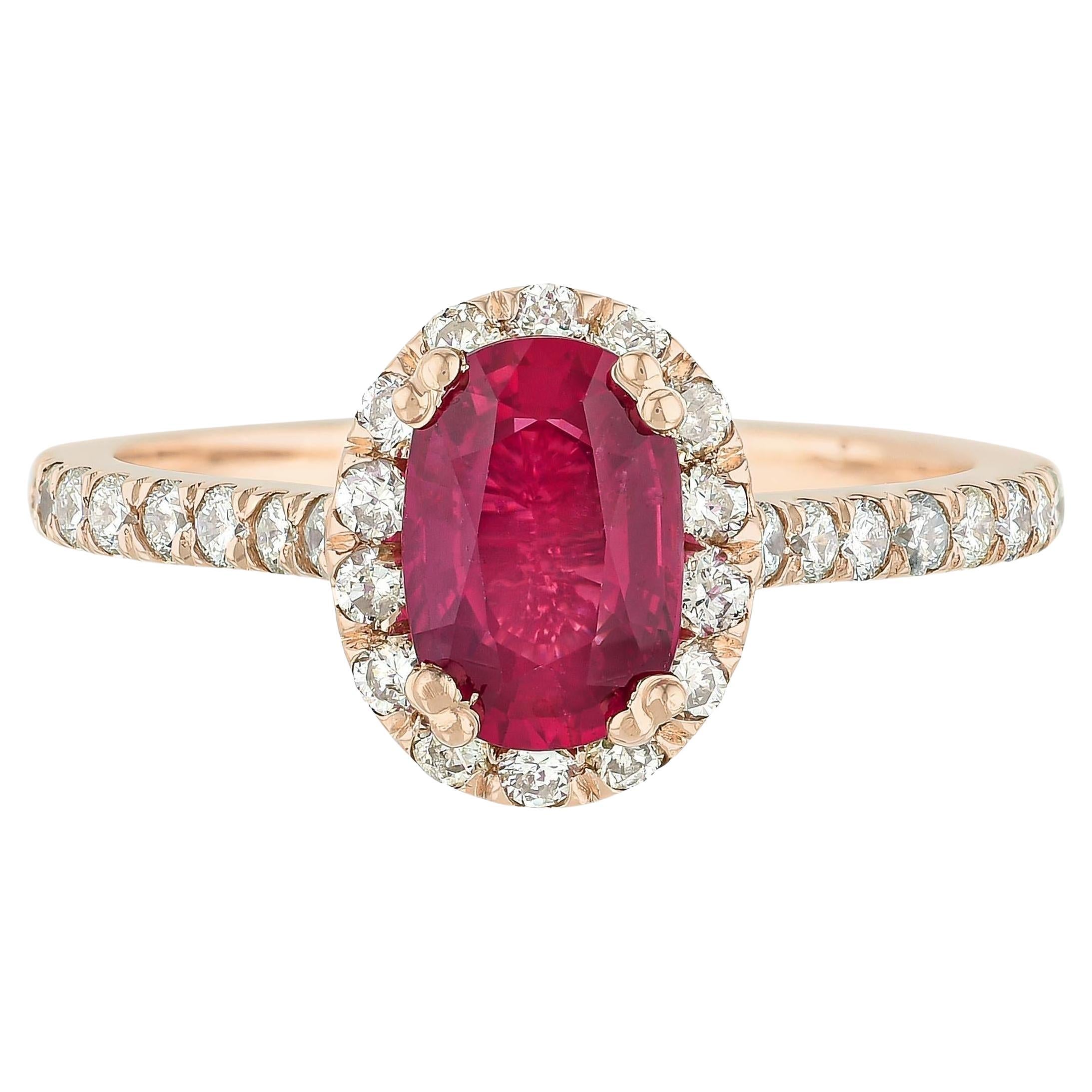 Bague en rubis naturel non chauffé de 1,10 carat certifié GIA et sertie de diamants en vente