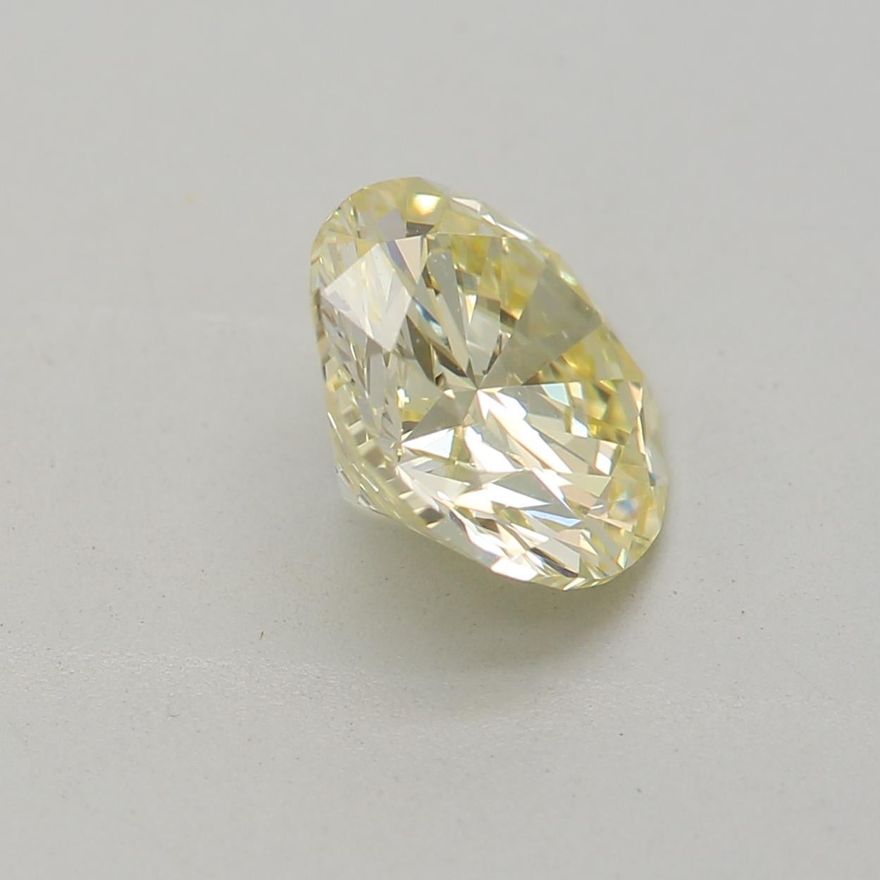 Women's or Men's GIA Certified 1.10 Carat W-X Colour VS1 Clarity Diamond For Sale