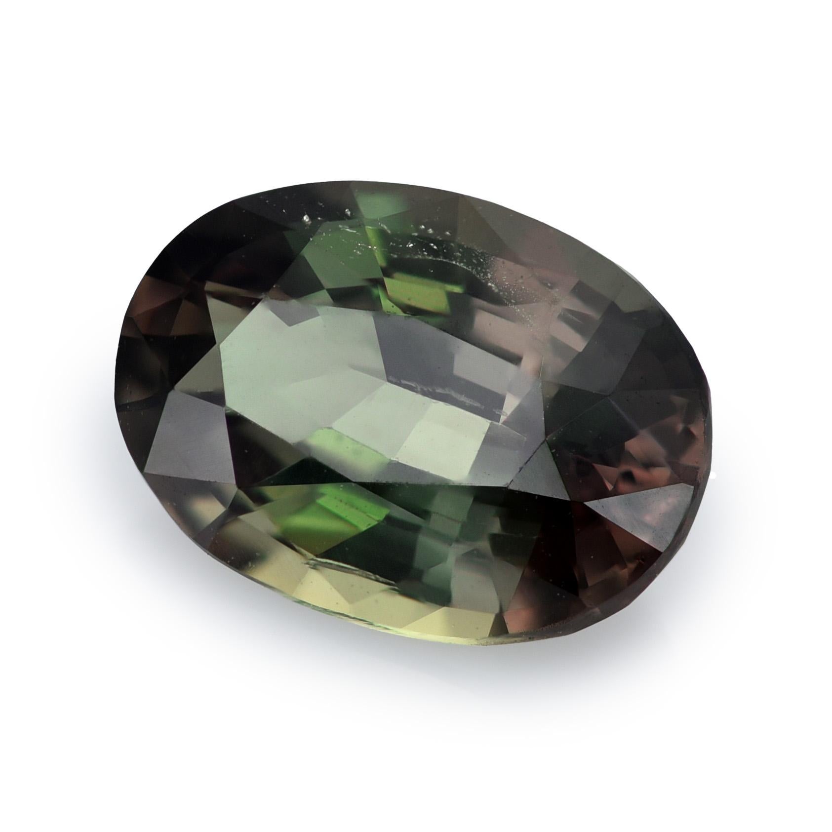 Mixed Cut GIA Certified Natural 1.10 Carats Color Changes Alexandrite For Sale