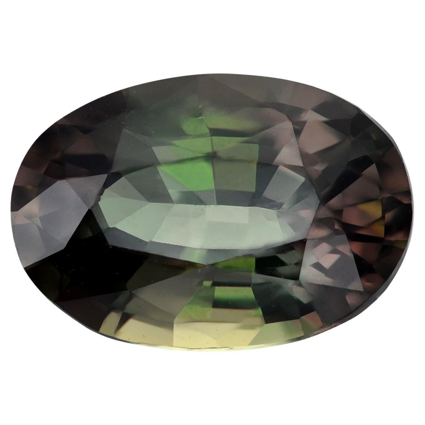 Alexandrite naturelle certifiée par le GIA, de 1,10 carats, dont la couleur change