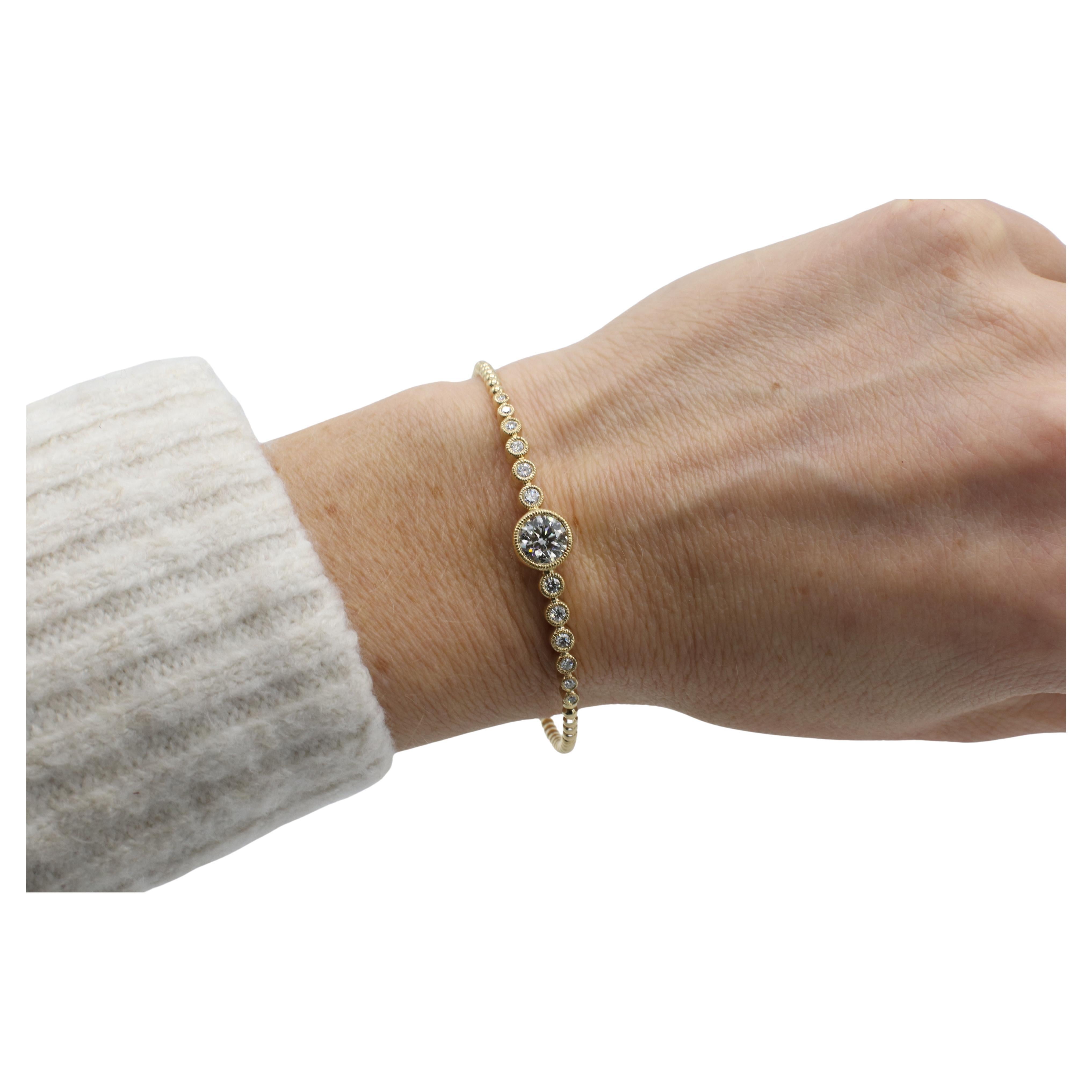 Round Cut GIA Certified 1.10 I SI1 Round Natural Diamond Yellow Gold Bangle Cuff Bracelet For Sale