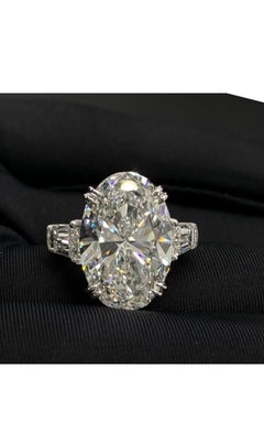 GIA Certified 11.00 Carats D/VVS1 Oval Shape Diamond 18K Gold Ring