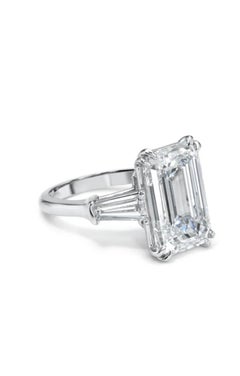 GIA Certified 11.00 Carats E/VVS1 Emerald Shape Diamond 18K Gold Ring