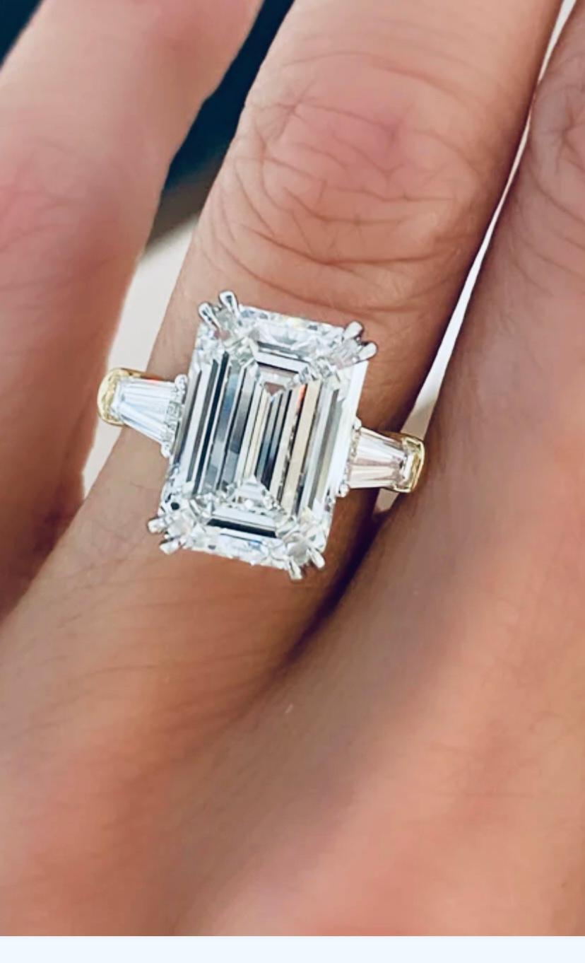 Bague en or 18 carats certifiée GIA 11,00 carats E/VVS1 Diamant en forme d'émeraude Neuf - En vente à Massafra, IT