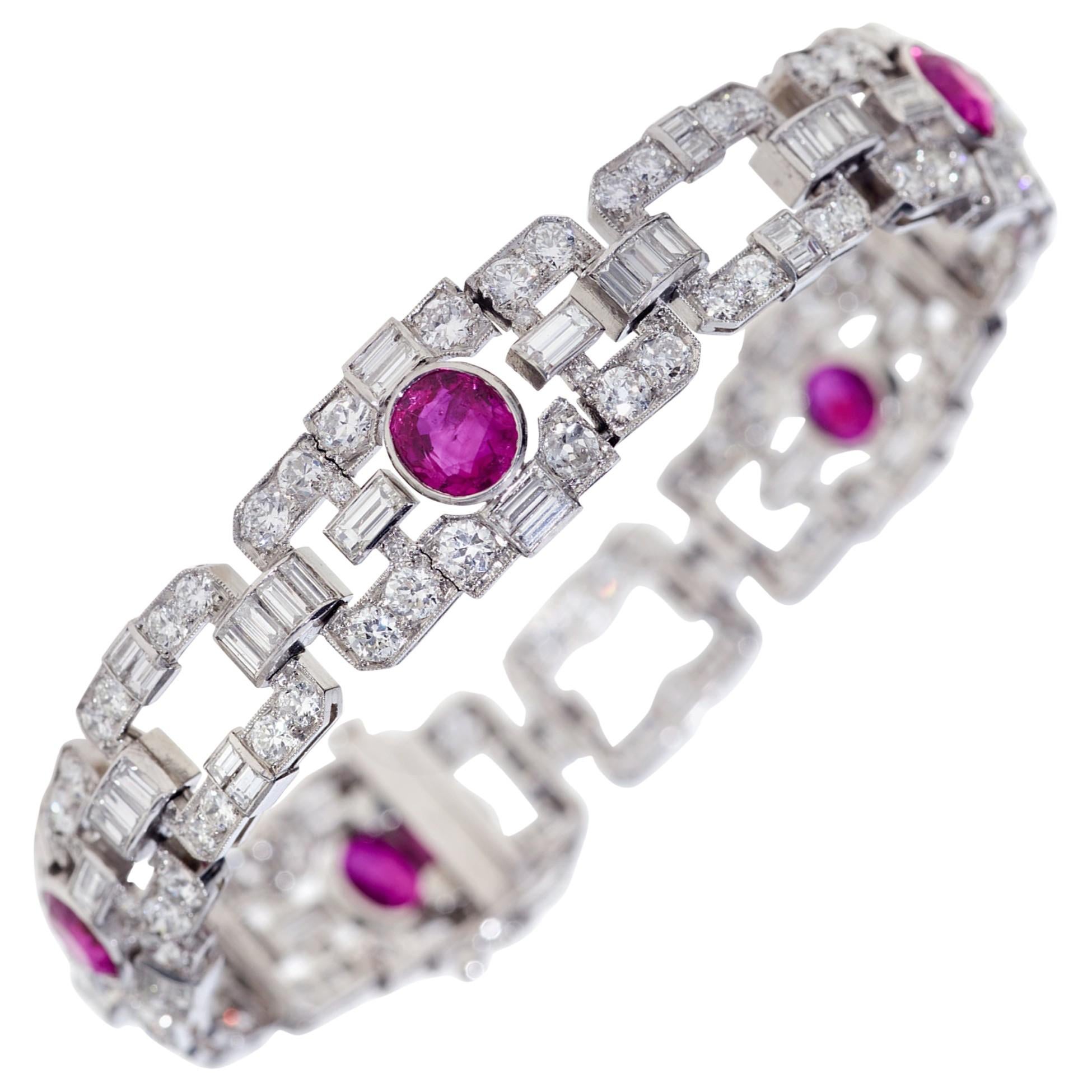 Bracciale di diamanti e rubini birmani senza calore certificato GIA da 11,07 carati in platino