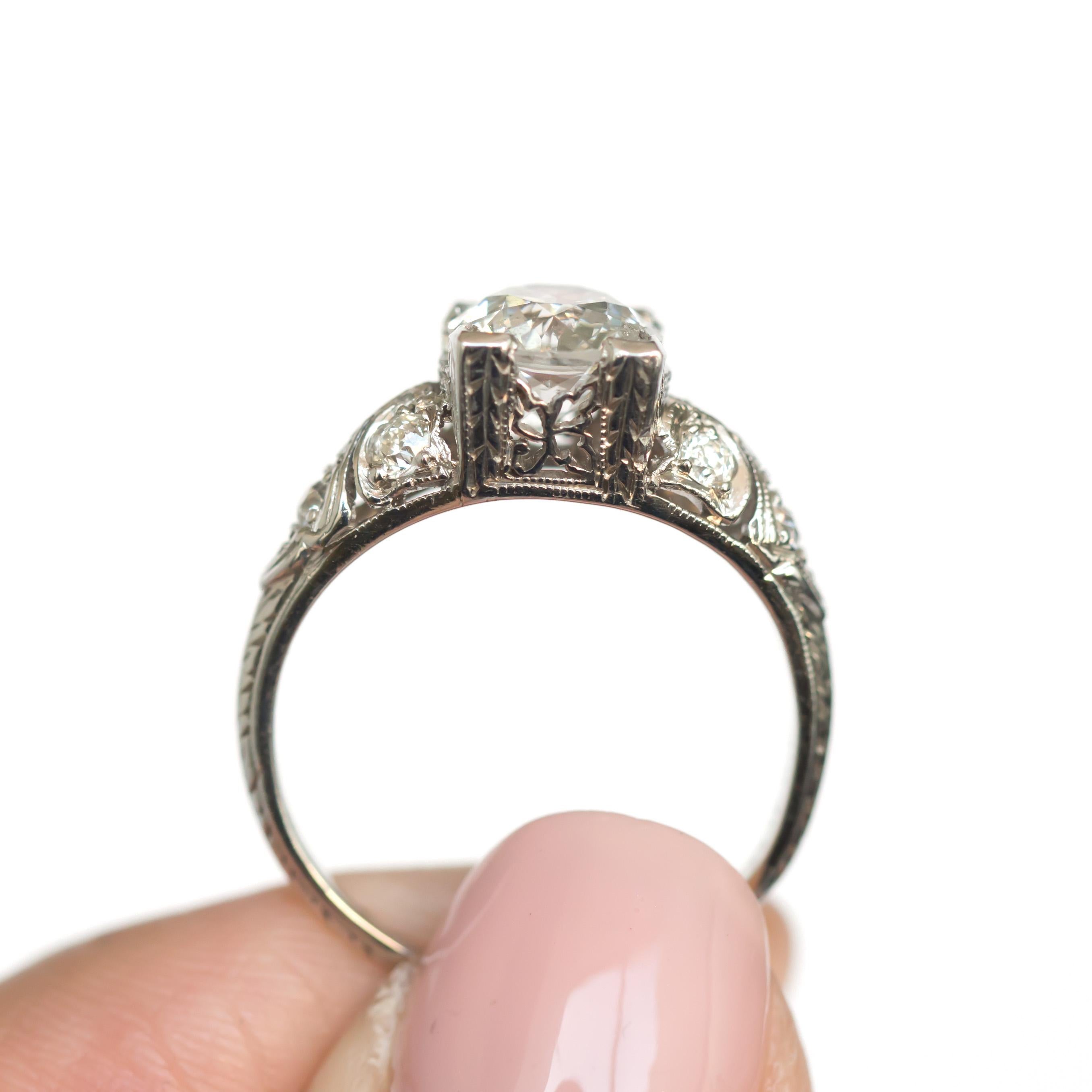 GIA Certified 1.11 Carat Diamond Platinum Engagement Ring In Good Condition For Sale In Atlanta, GA