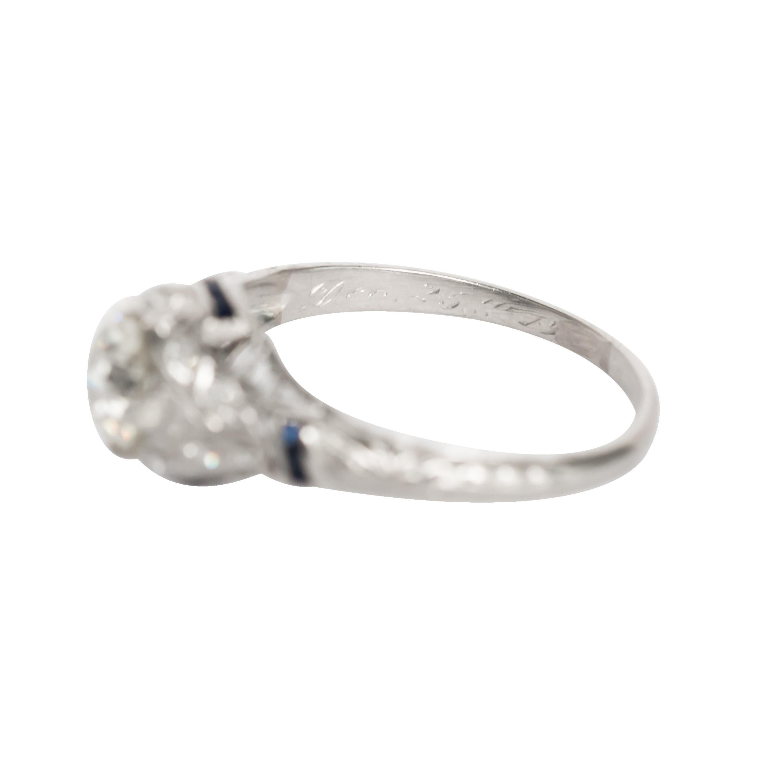 GIA Certified 1.11 Carat Diamond Platinum Engagement Ring For Sale 4