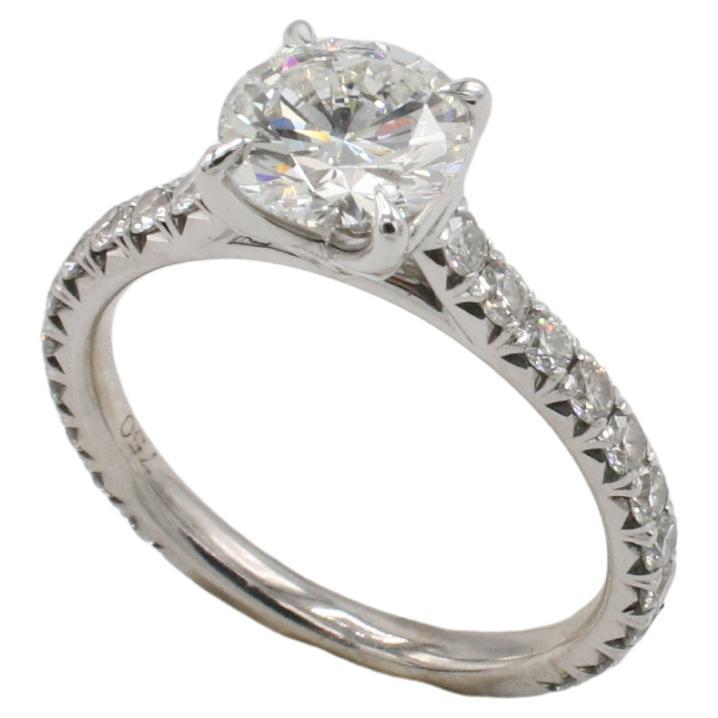 Anello di fidanzamento in oro bianco 18K con diamante naturale rotondo certificato GIA da 1,11 carati H. H VS2
Numero del rapporto GIA: 6173145169
Metallo: oro bianco 18 carati
Peso: 2.71 grammi
Diamante: diamante naturale rotondo H. H. VS2 da 1,11