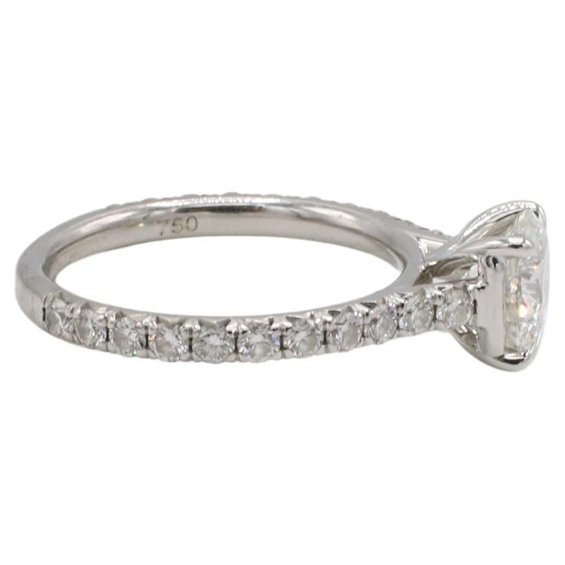 Taglio rotondo Anello di fidanzamento certificato GIA con diamante naturale rotondo da 1,11 carati H. H. VS2 18K in vendita