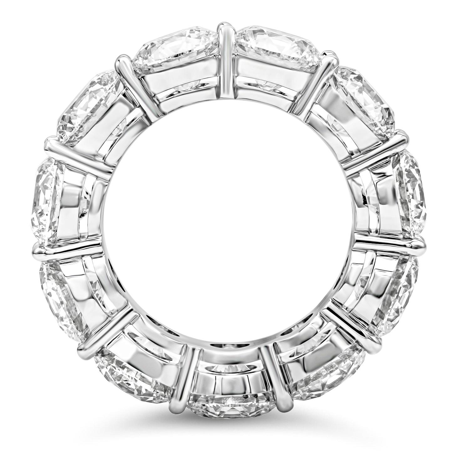Contemporary GIA Certified 11.10 Carats Total Round Diamond Eternity Wedding Band Ring For Sale