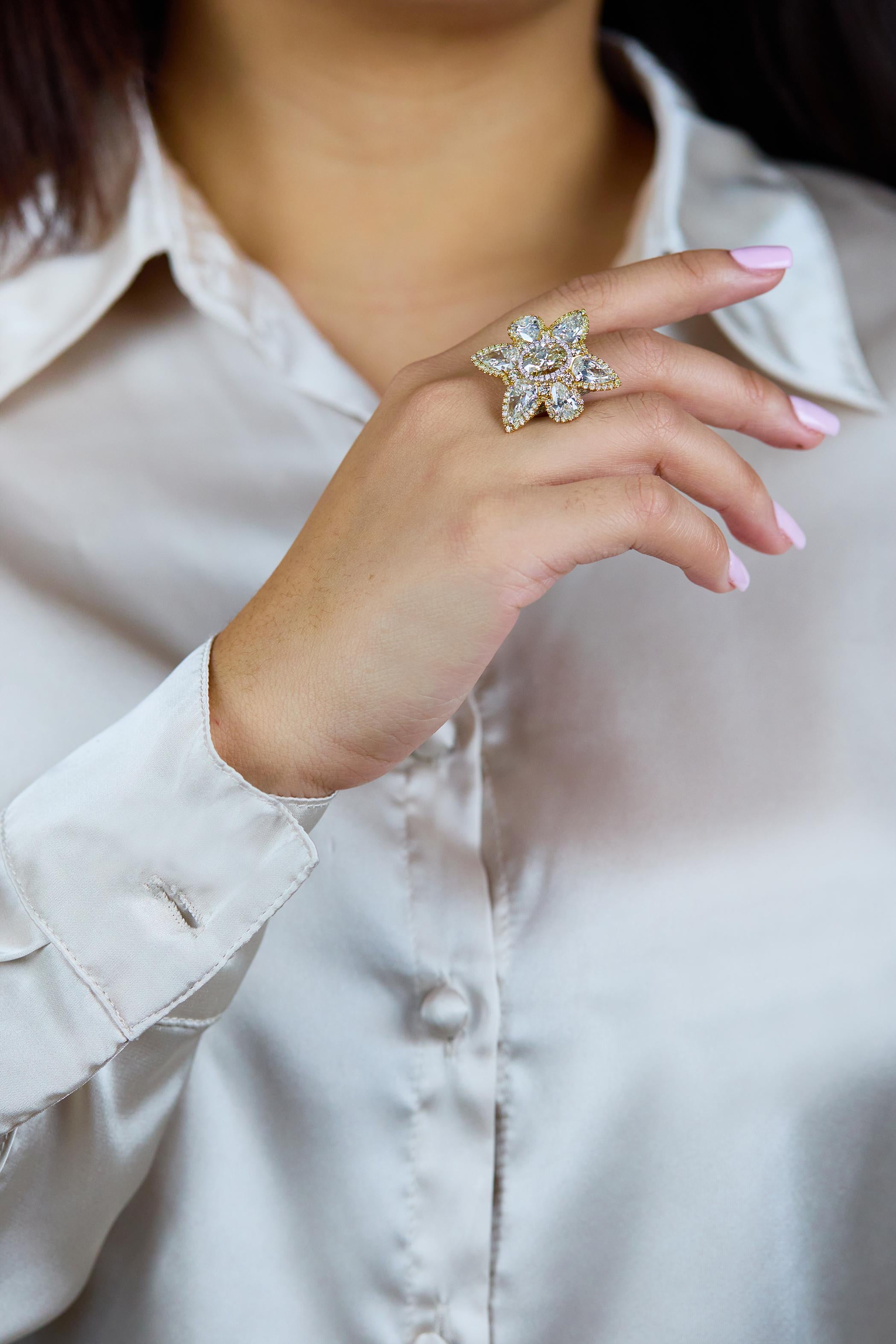 GIA-zertifizierter 11,15 Karat Gesamt-Cocktailring mit Blumen-Diamant im Mischschliff Damen im Angebot