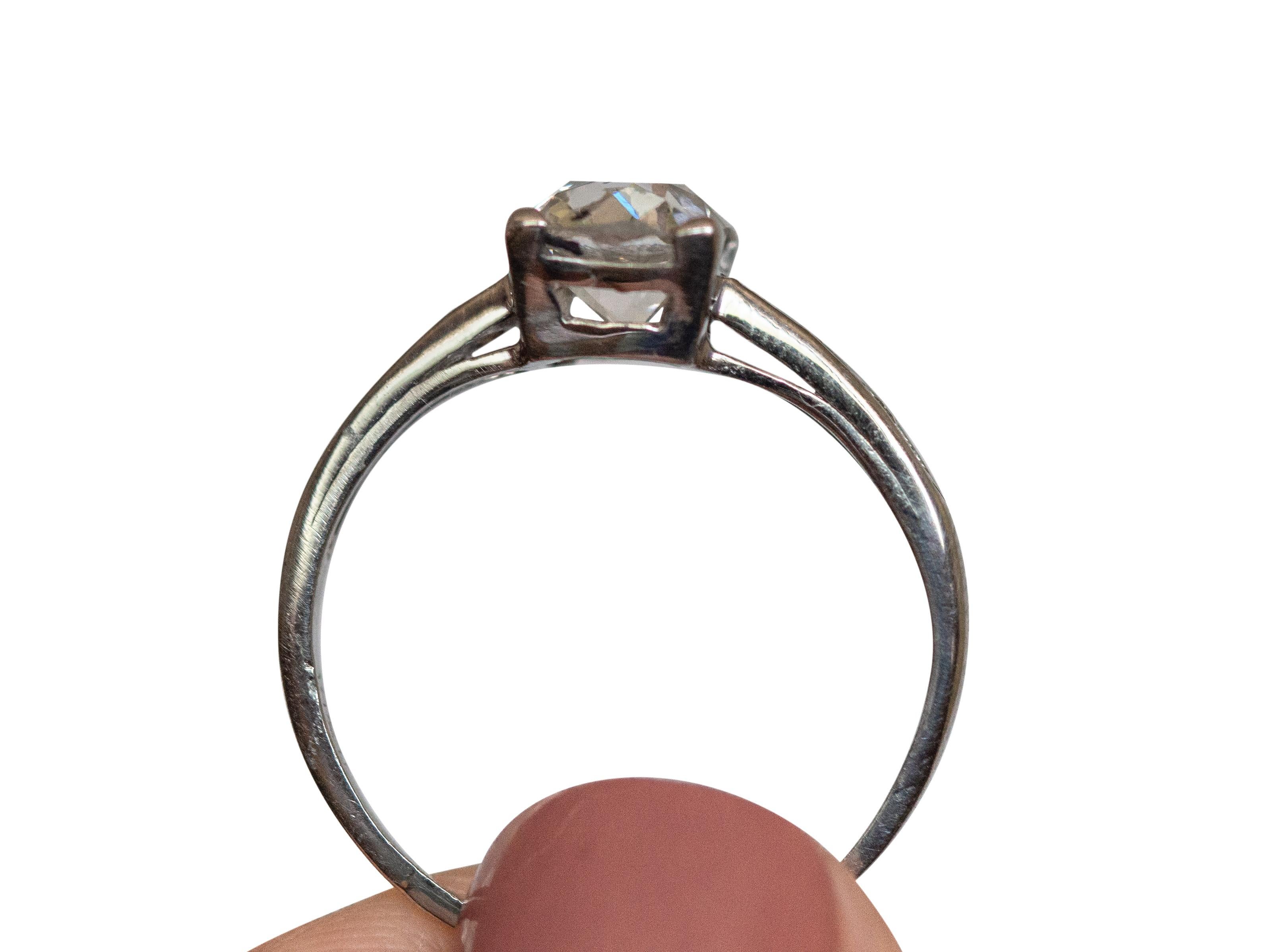 GIA Certified 1.13 Carat Diamond Platinum Engagement Ring In Good Condition For Sale In Atlanta, GA