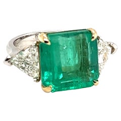 G.I.A. Certified 11.32 Cts Colombian Emerald & Diamonds Platinum 18kt Gold Ring