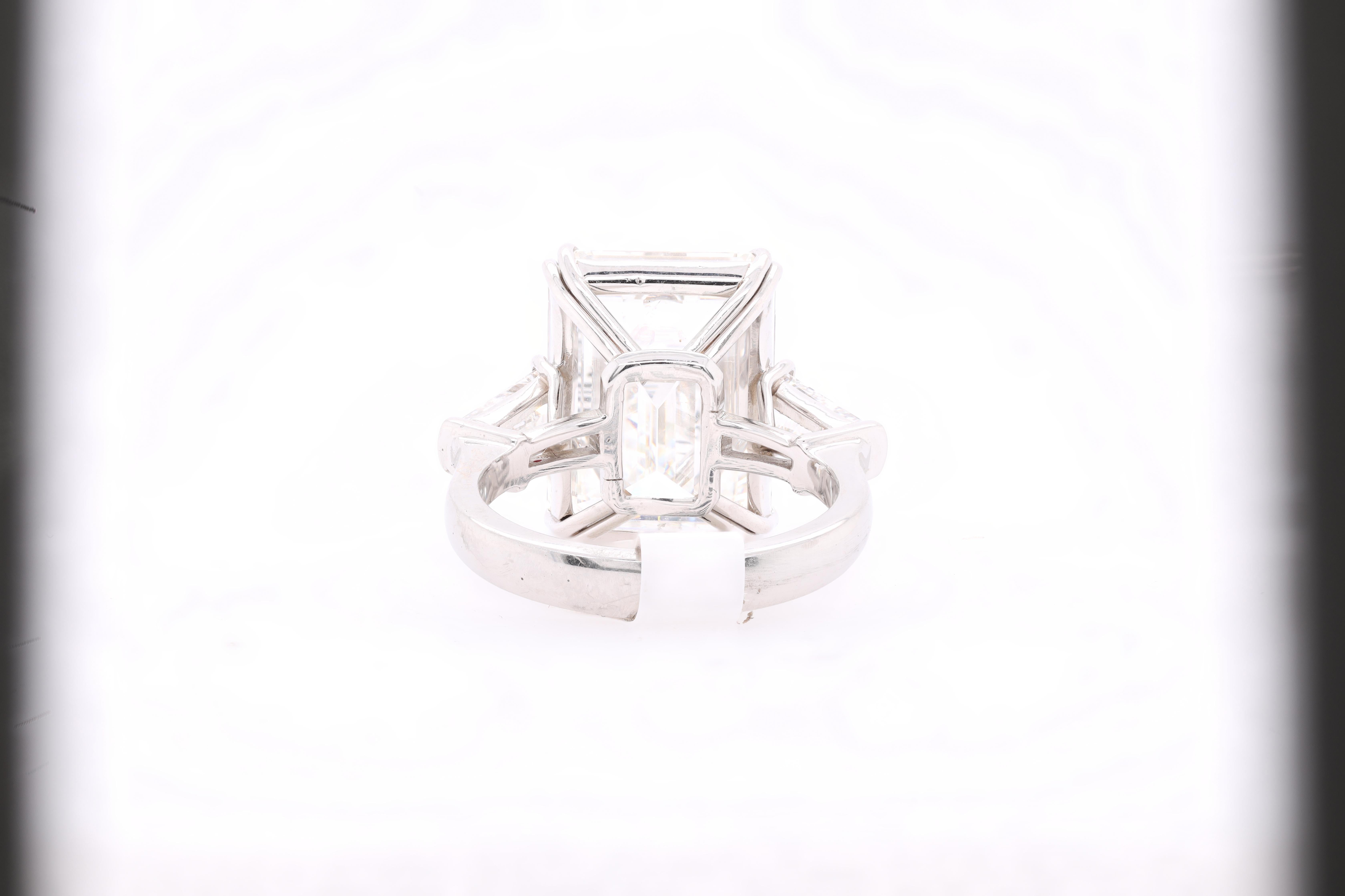 Women's or Men's GIA Certified 11.34 Carat H-VS1 Emerald Cut Diamond Ring For Sale
