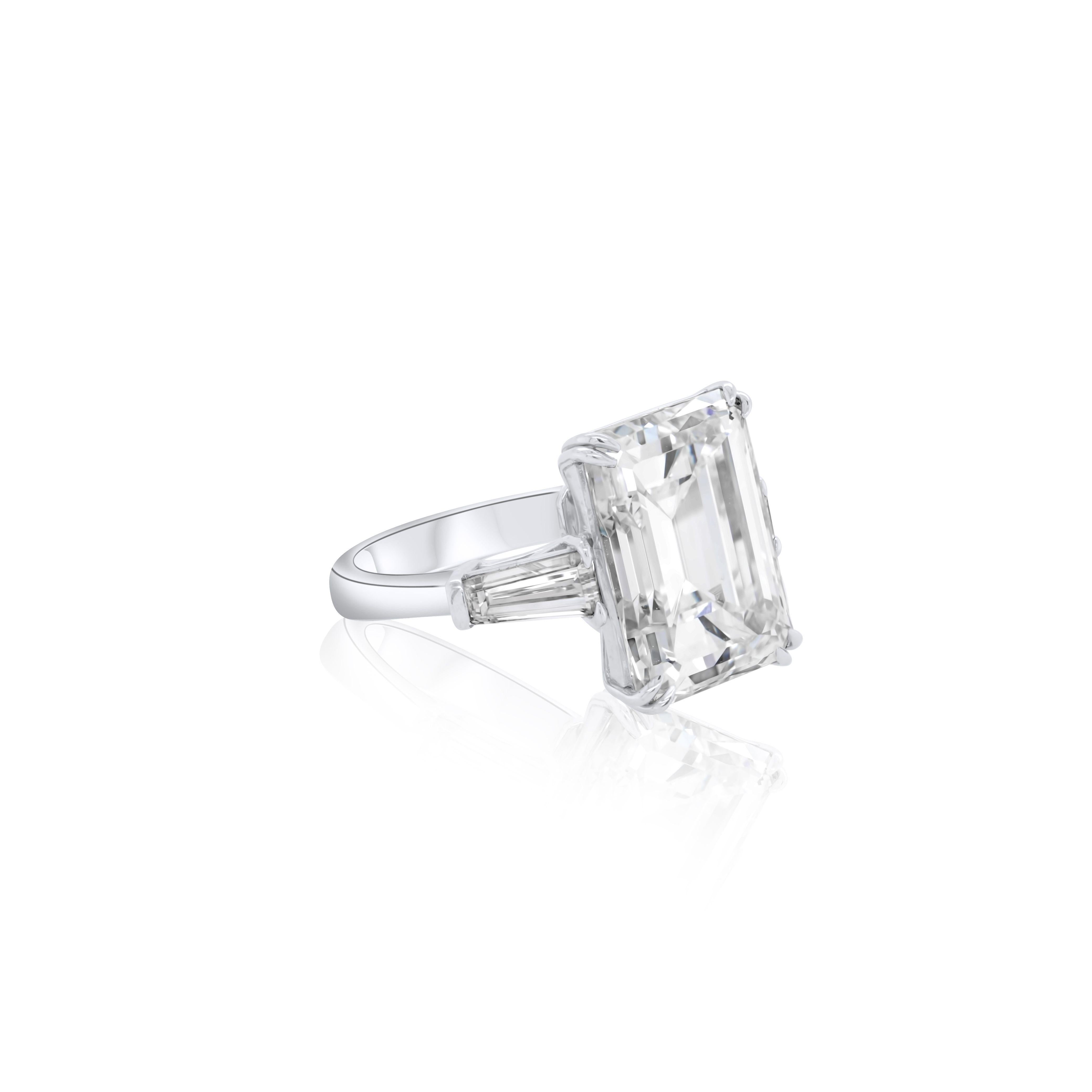 GIA Certified 11.34 Carat H-VS1 Emerald Cut Diamond Ring For Sale 2