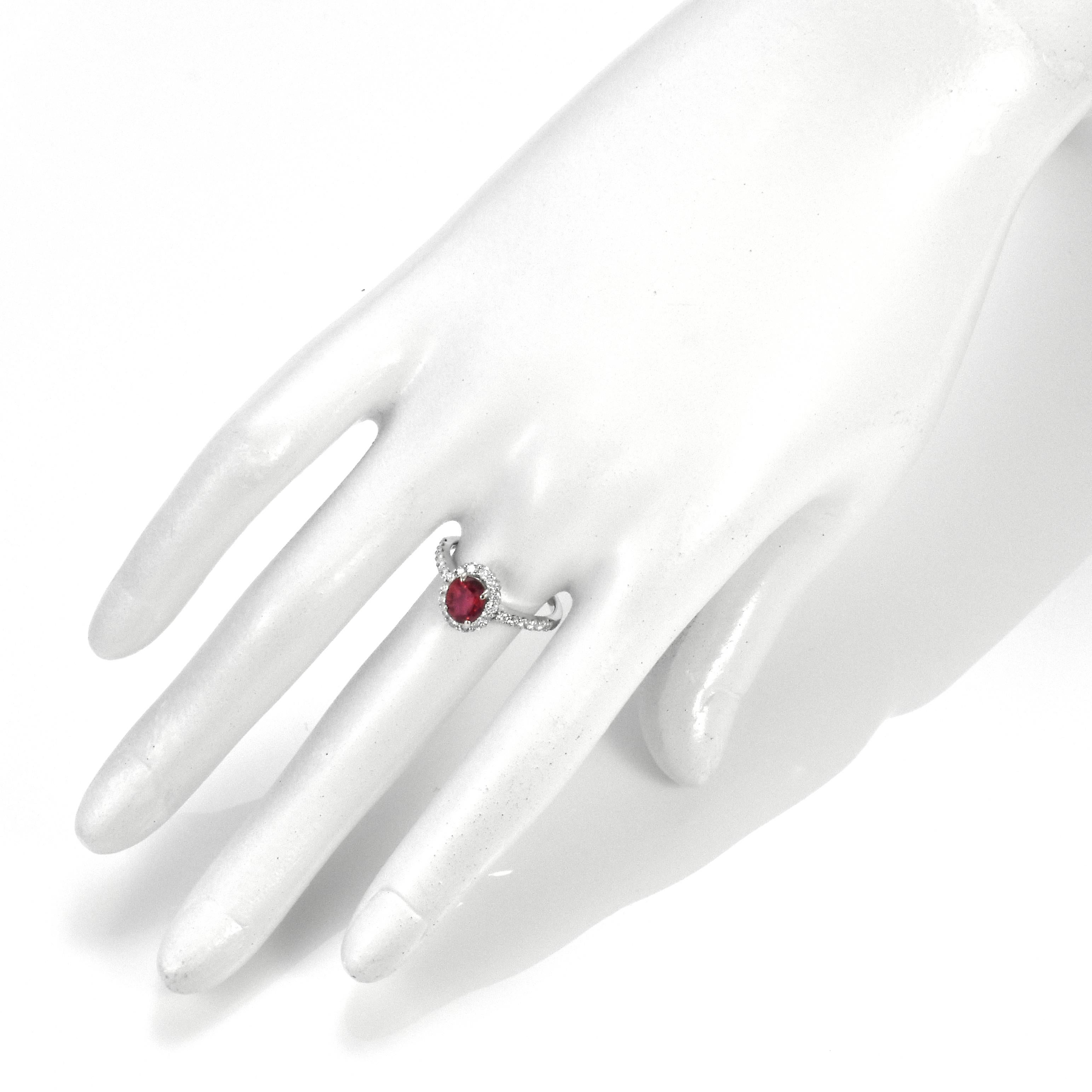 GIA Certified 1.14 Carat Burmese, No Heat Spinel Ring Set in Platinum For Sale 4