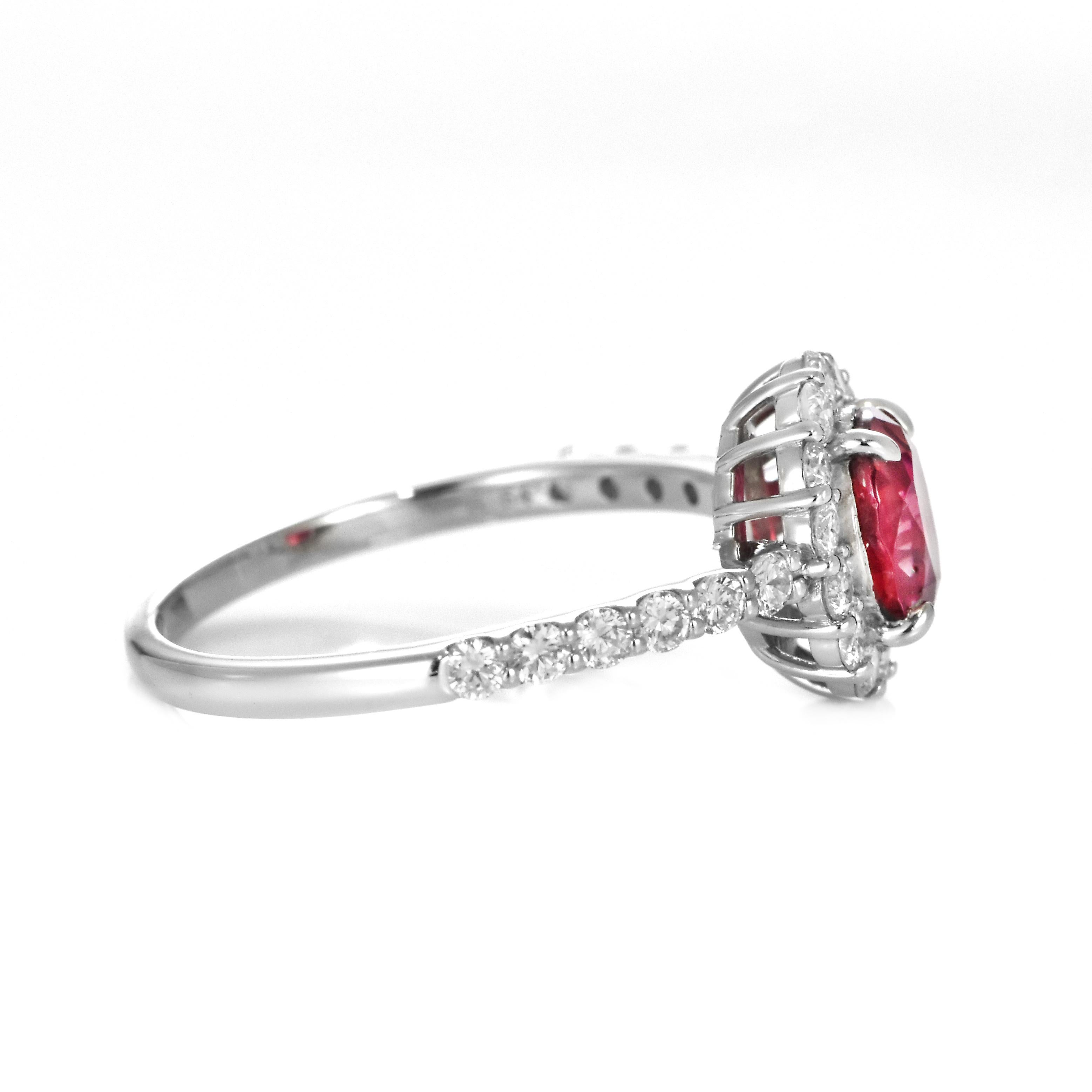 GIA Certified 1.14 Carat Burmese, No Heat Spinel Ring Set in Platinum For Sale 2