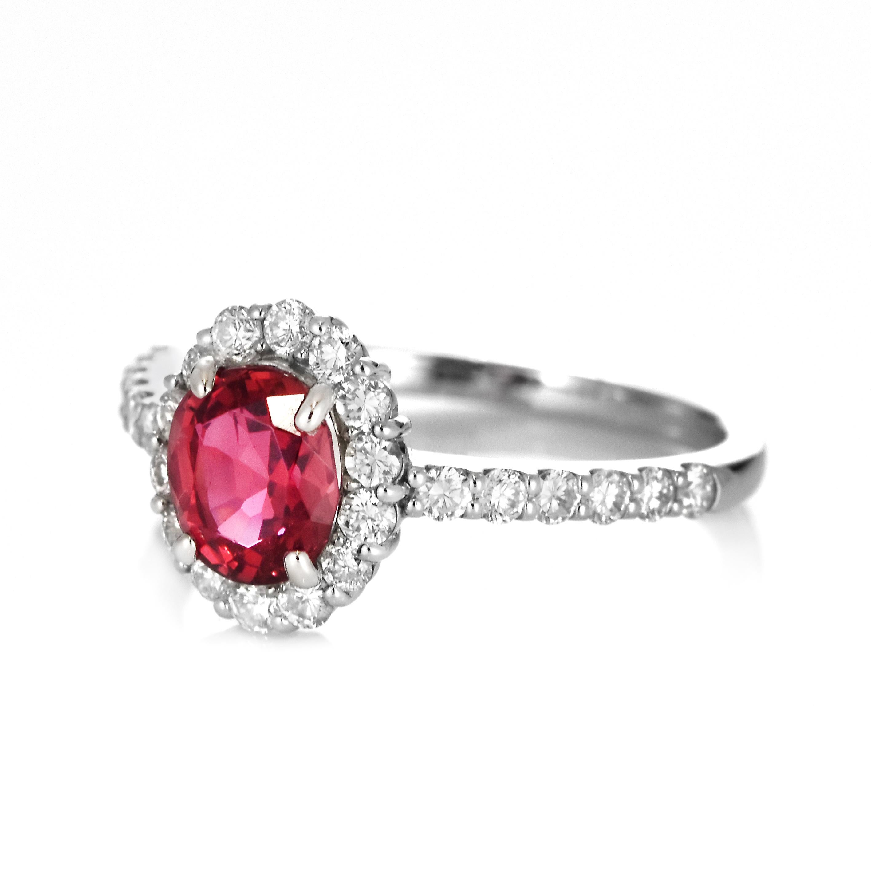 GIA Certified 1.14 Carat Burmese, No Heat Spinel Ring Set in Platinum For Sale 3
